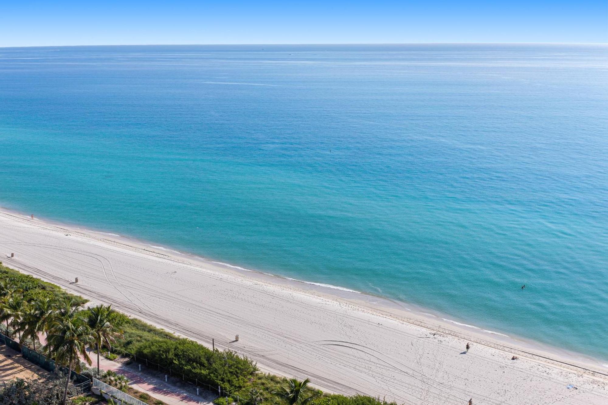 Apartment Dharma Miami At Monte Carlo *