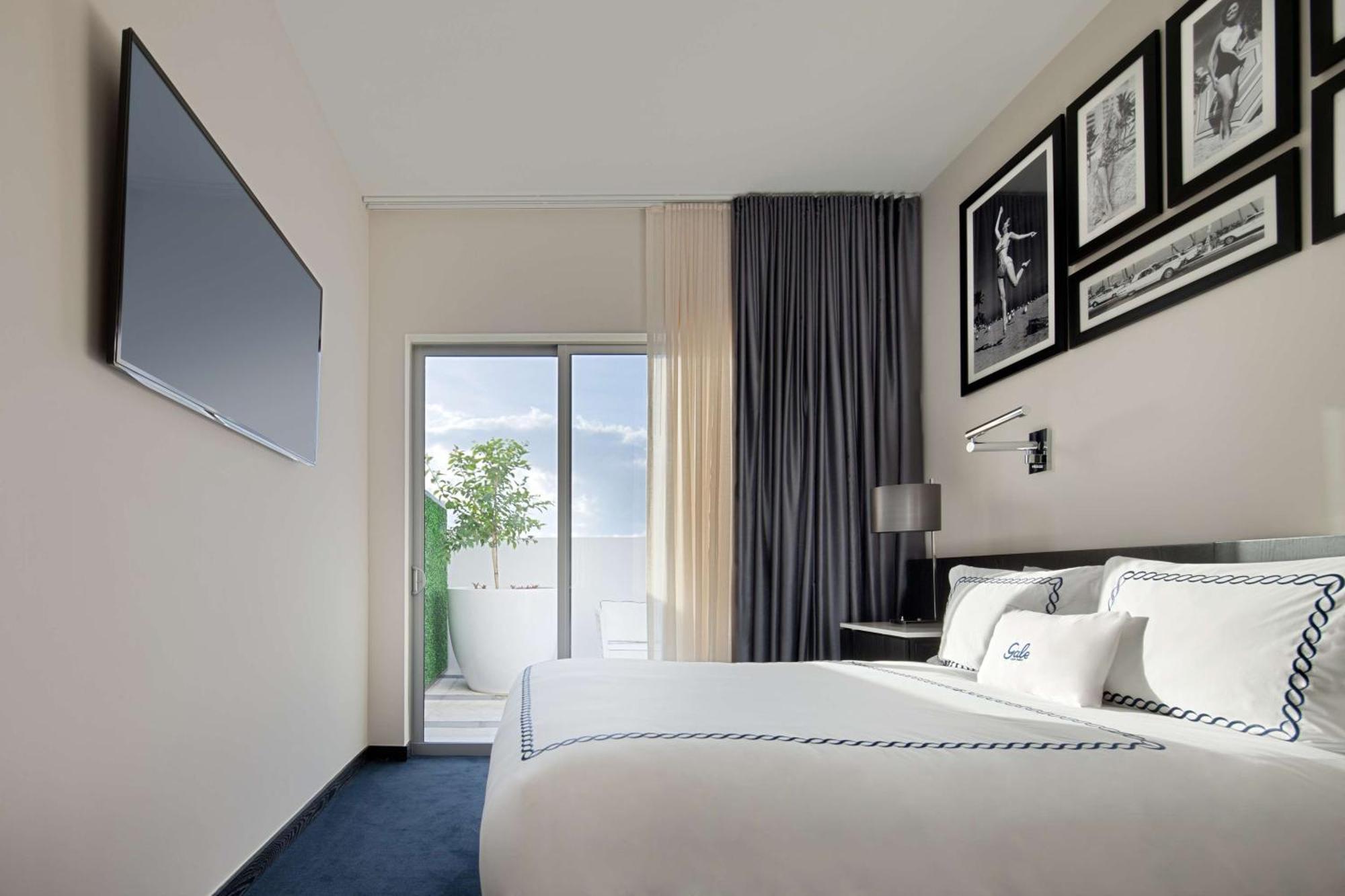Gale South Beach, Curio Collection By Hilton Resort 4*