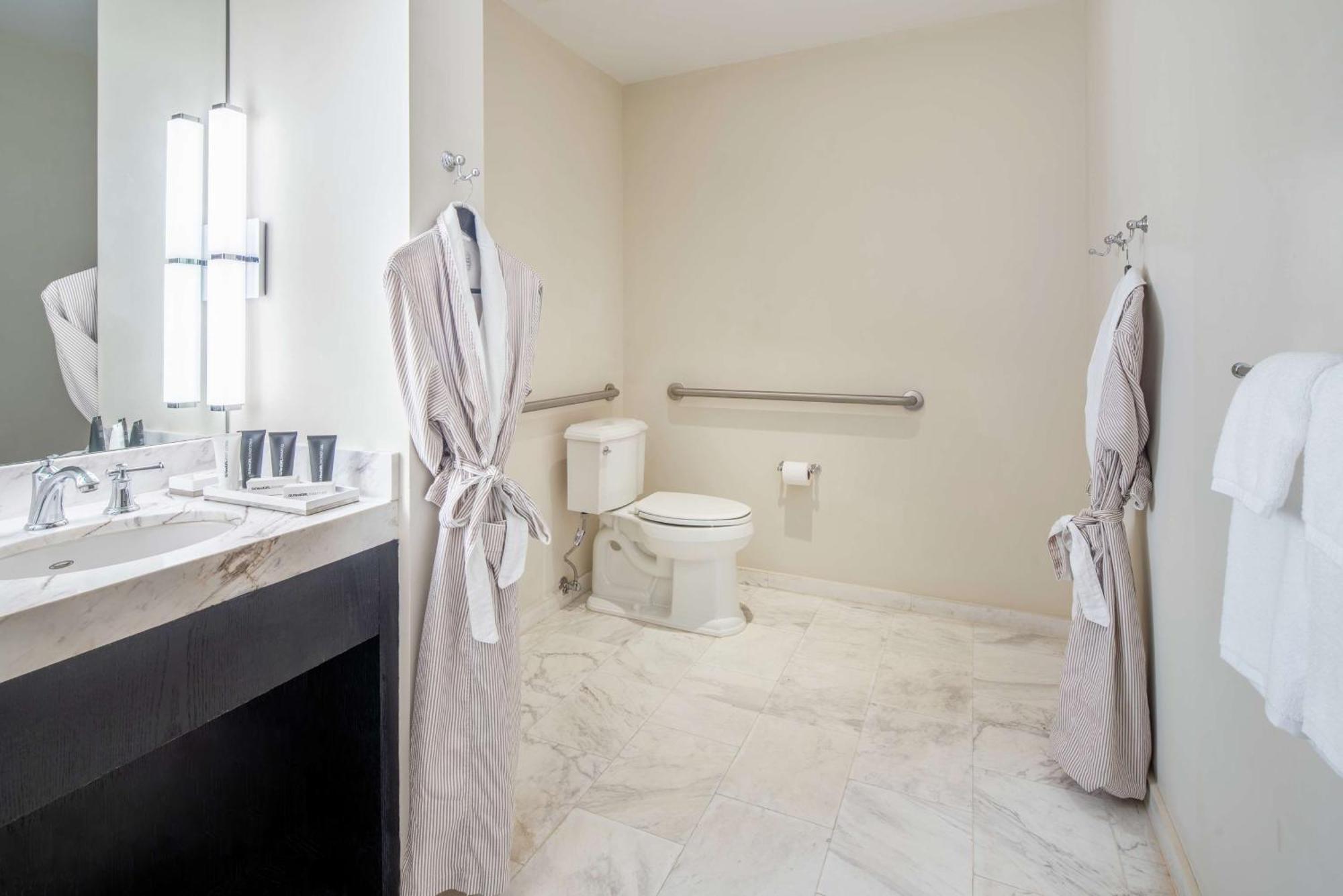 Gale South Beach, Curio Collection By Hilton Resort