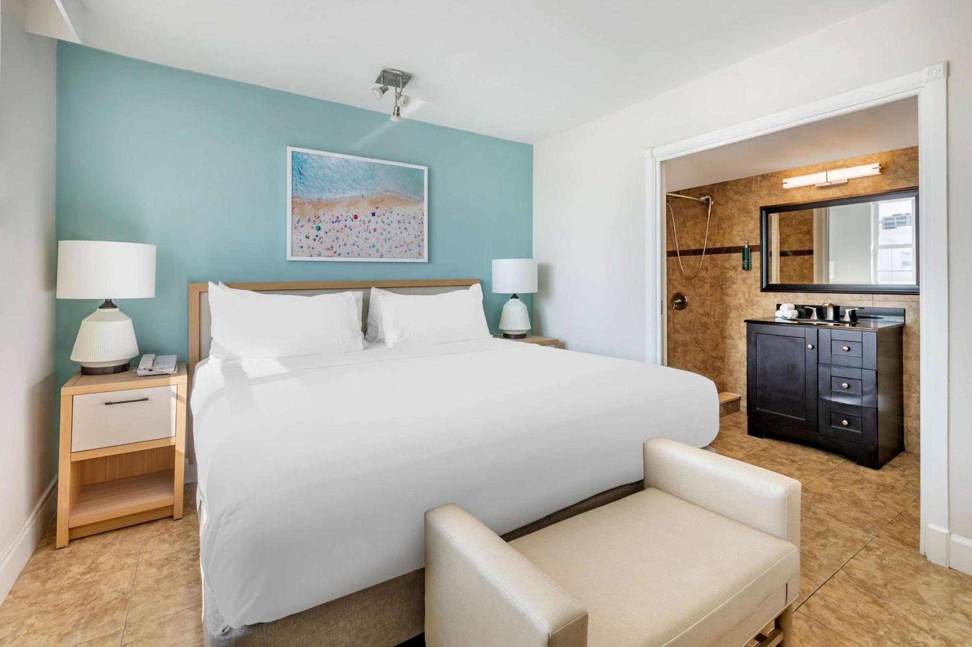 Hilton Vacation Club Crescent On South Miami Miami Beach