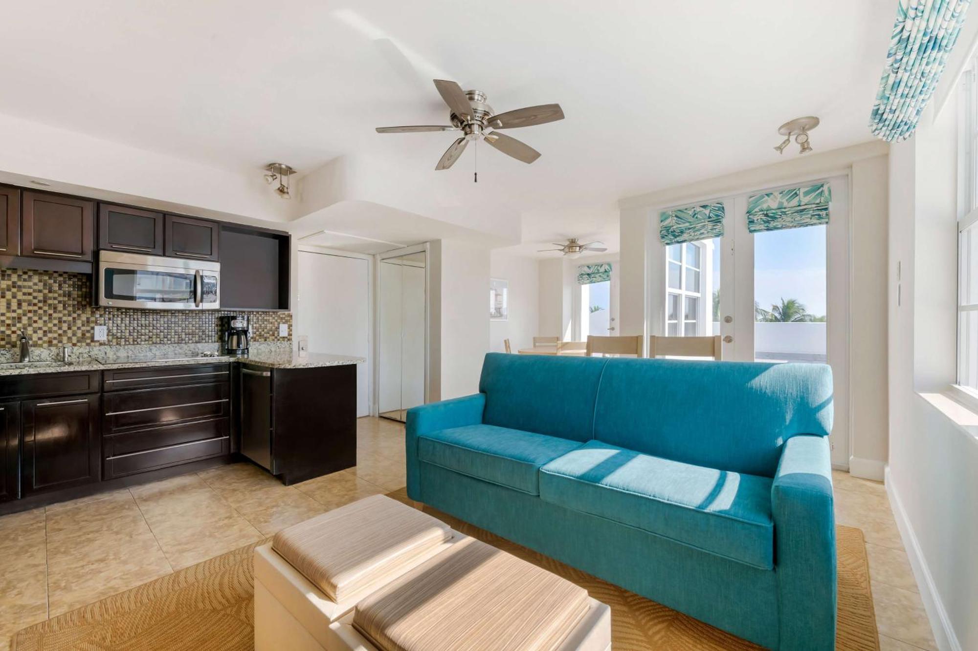 Hilton Vacation Club Crescent On South Miami Miami Beach