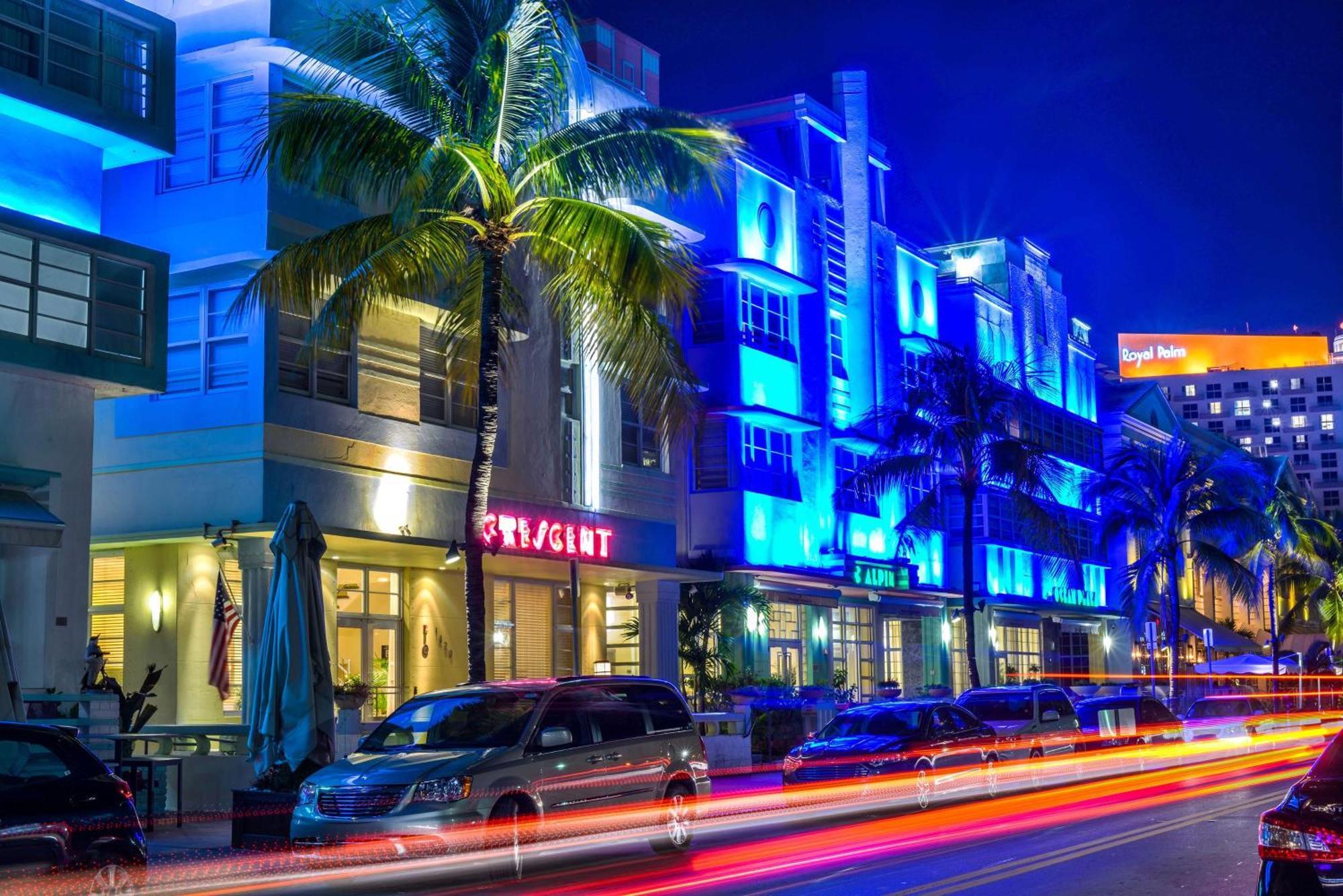 Hilton Vacation Club Crescent On South Miami Miami Beach