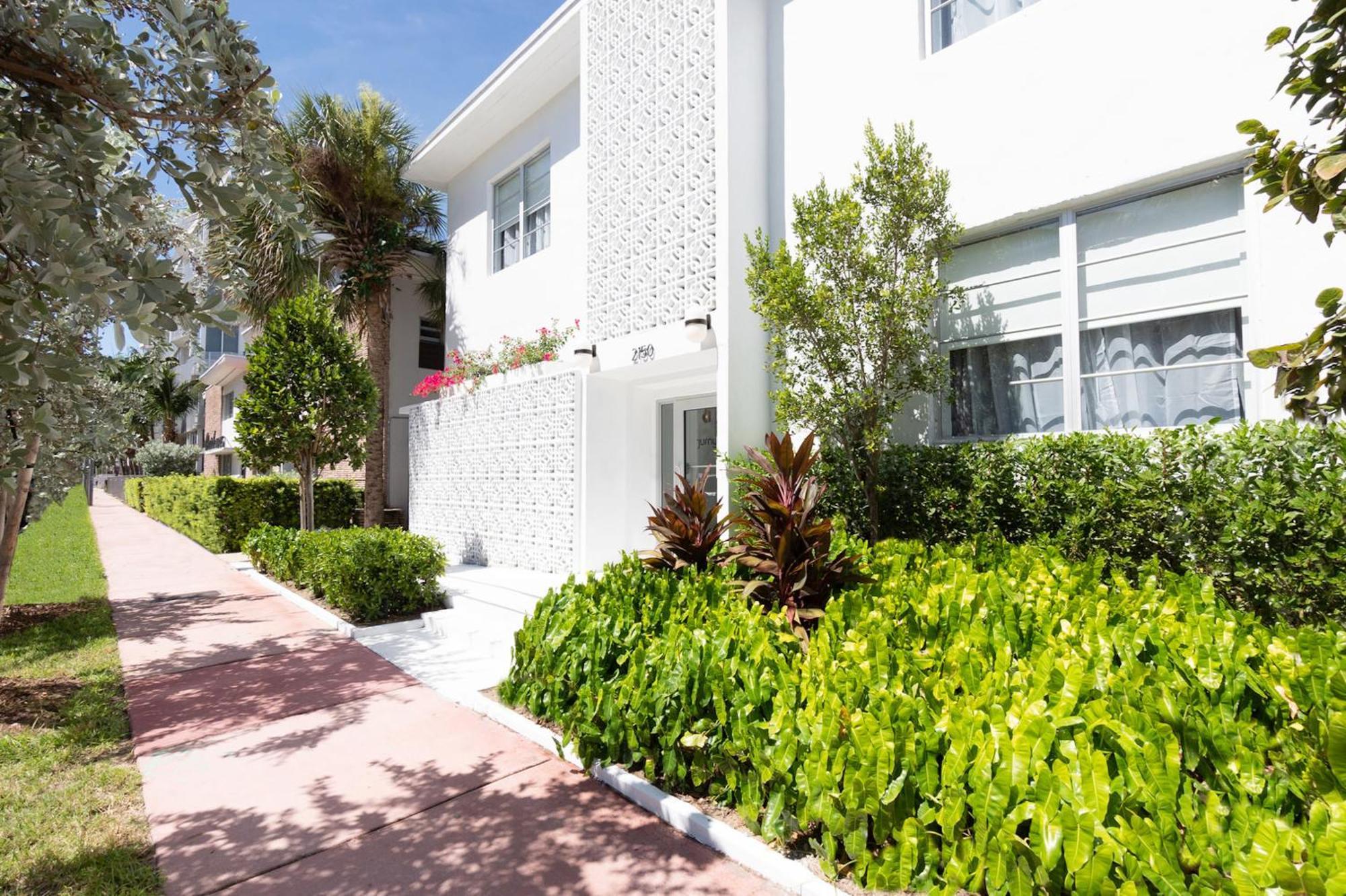 Apartment Kasa Collins Park Miami Convention Center