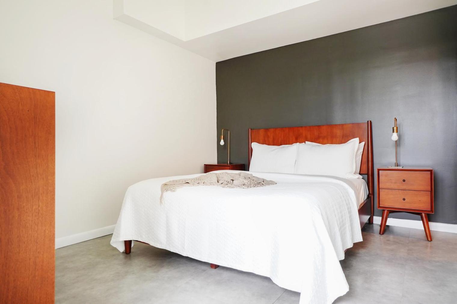 Franklin South Apartment *