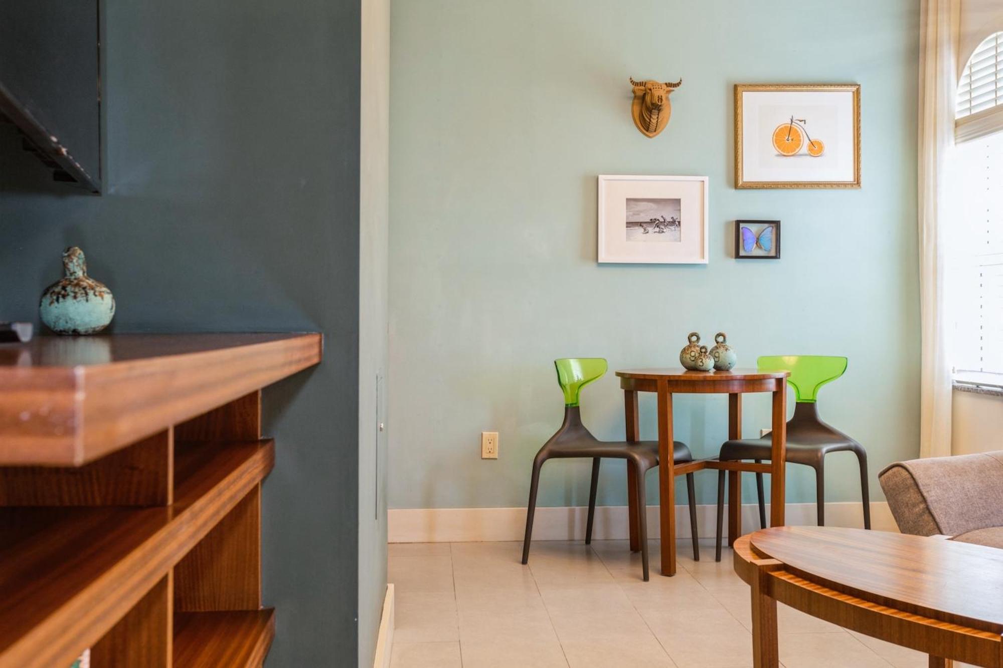 Hotel El Paseo Miami Beach