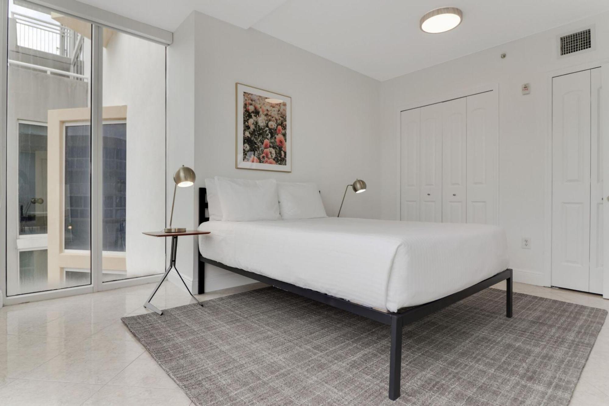 Roami At Sunny Isles