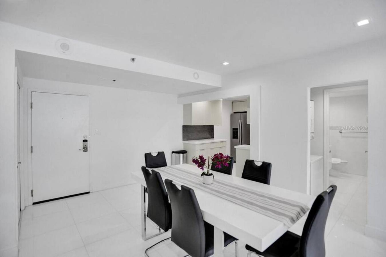 High Floor 2bd With Service 1616 Apartment Miami Beach