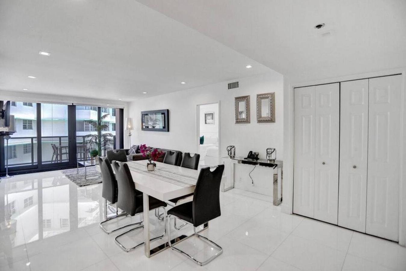 High Floor 2bd With Service 1616 *