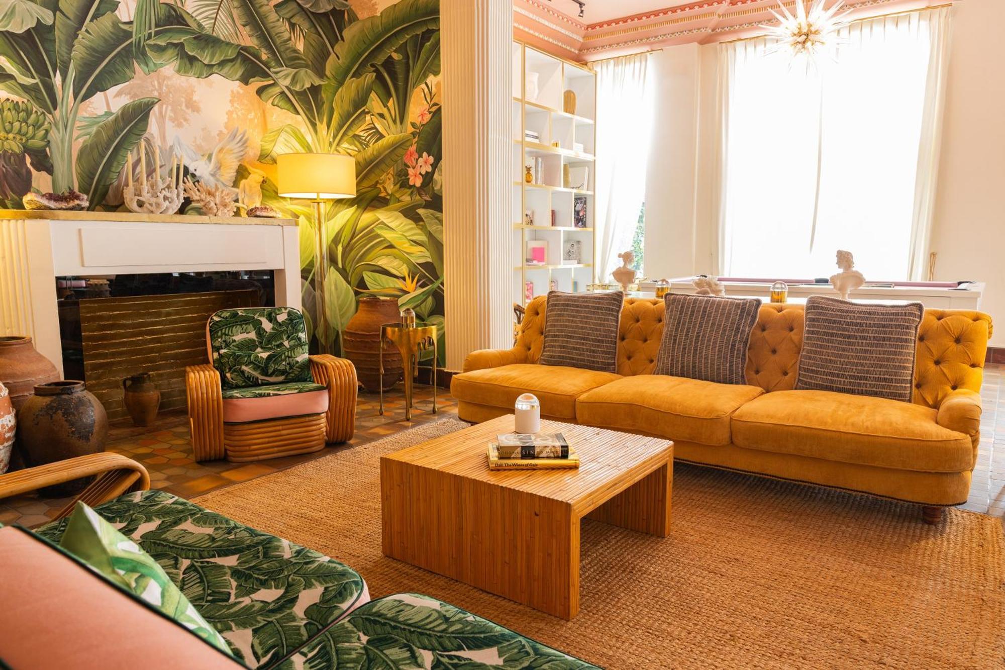 Hotel The Savoy & Club Miami Beach