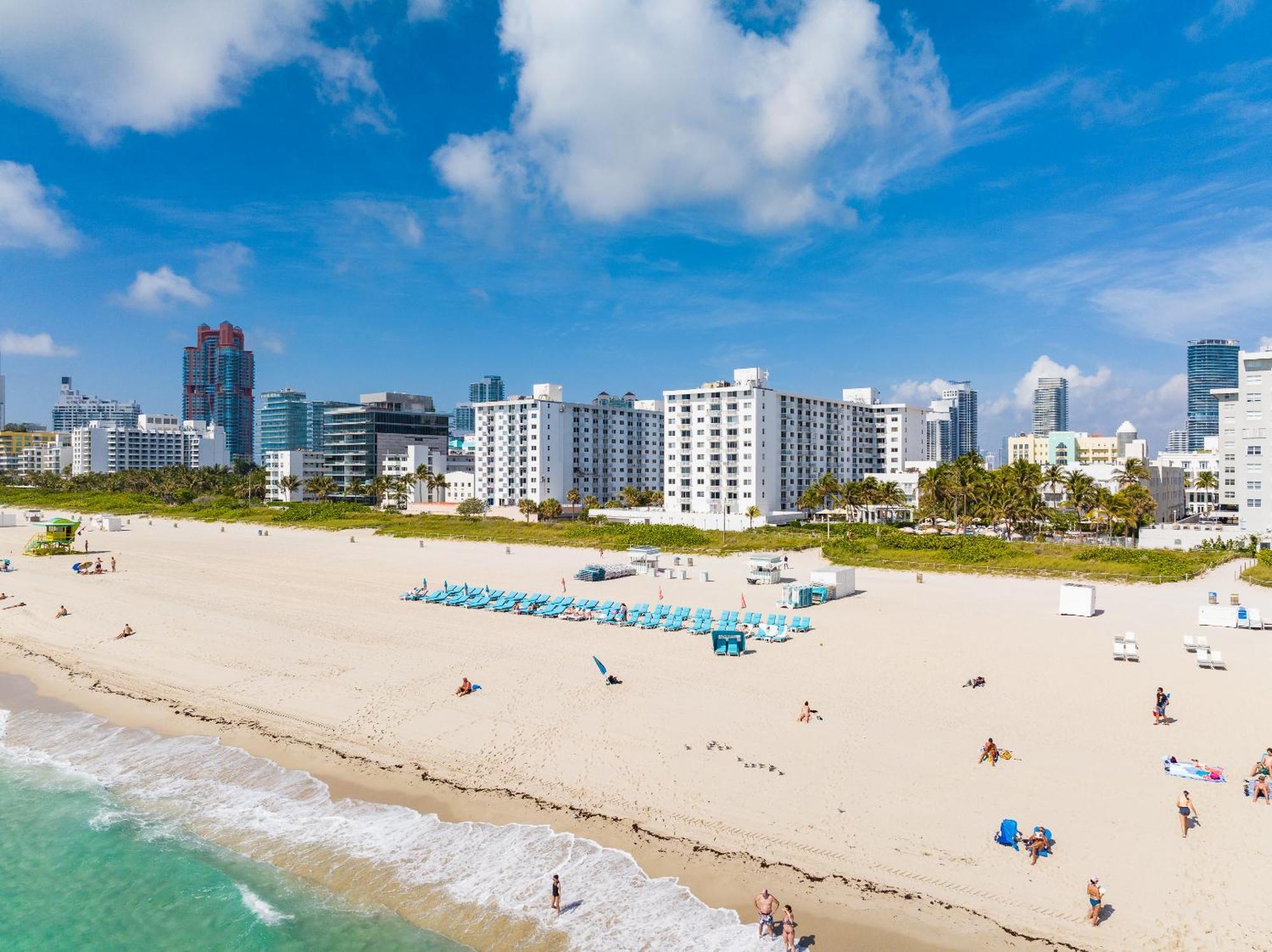 The Savoy & Club 4* Miami Beach