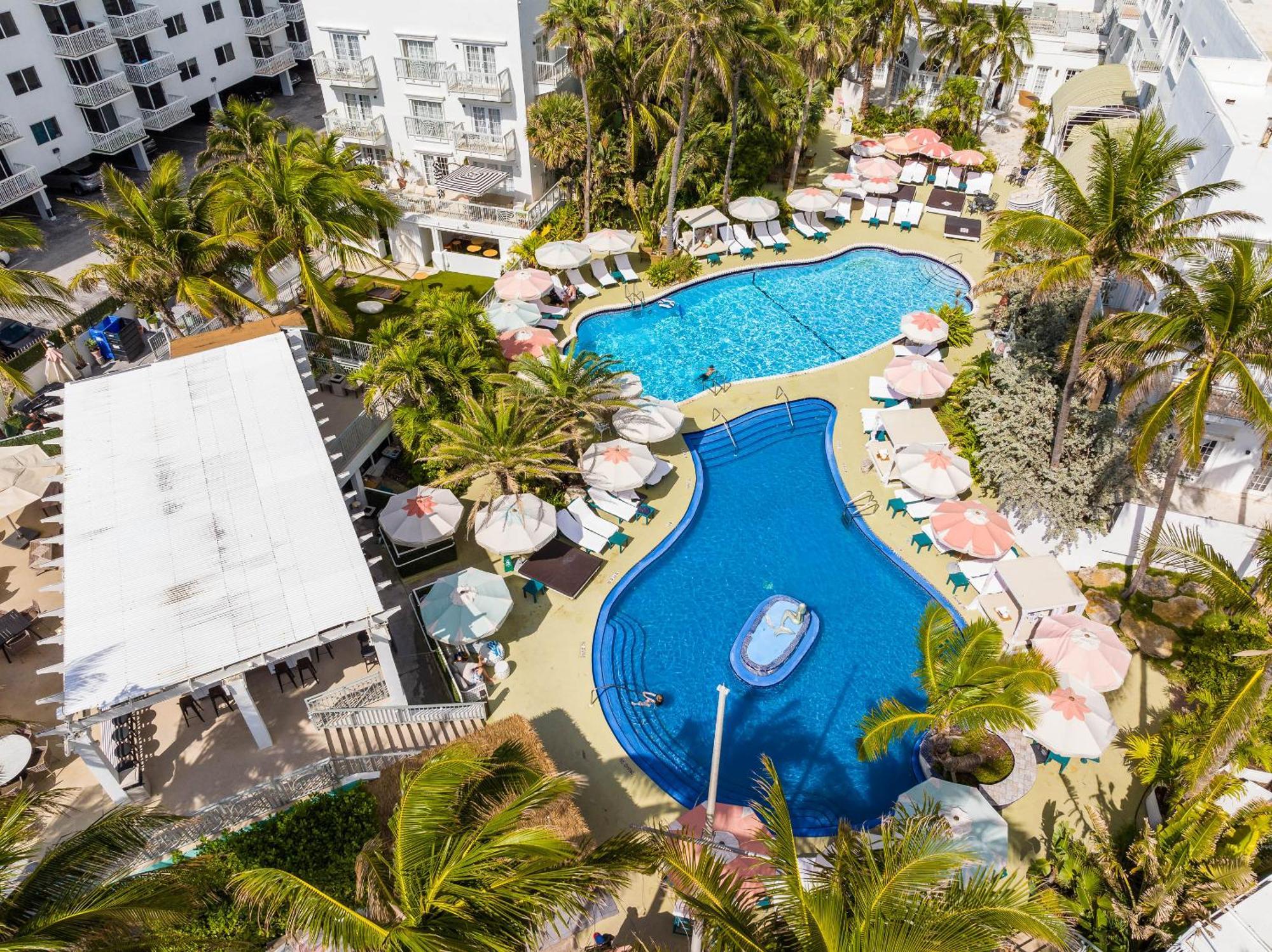 The Savoy & Club Miami Beach