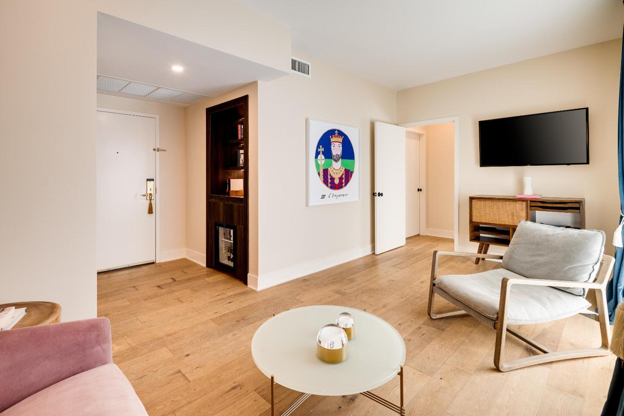 The Savoy & Club 4* Miami Beach