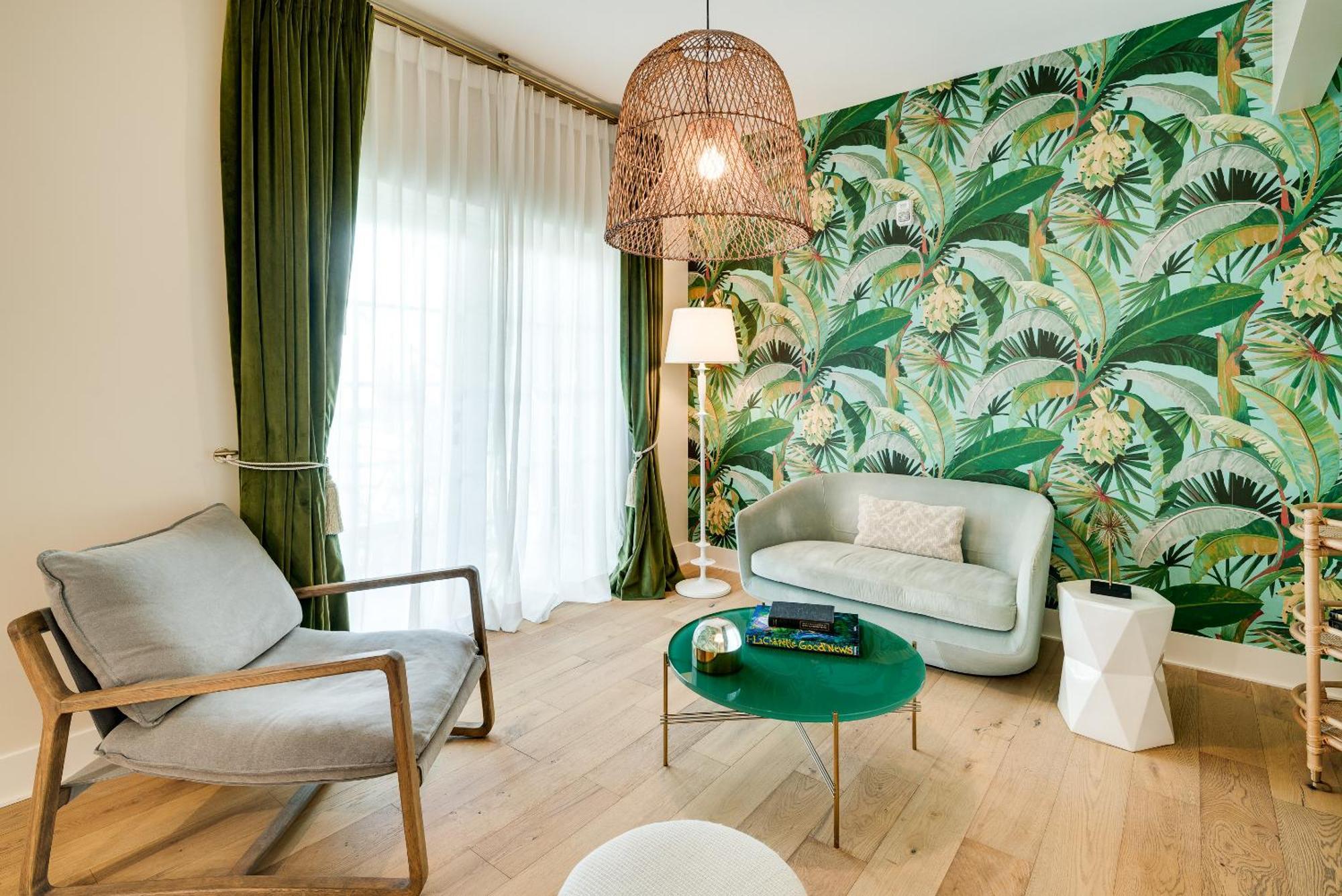 Hotel The Savoy & Club 4*