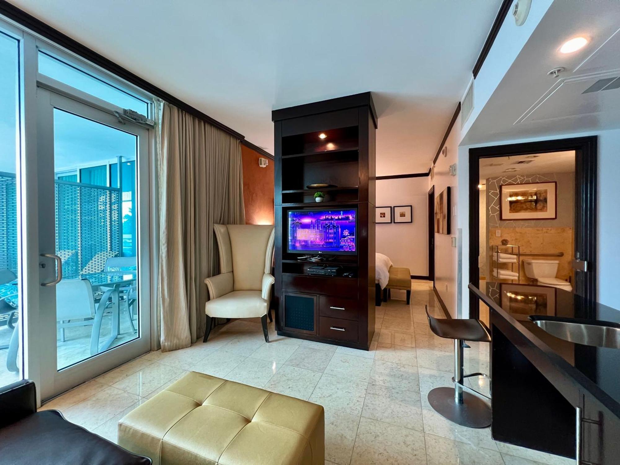 Aparthotel Boutique 3 Min Walk To