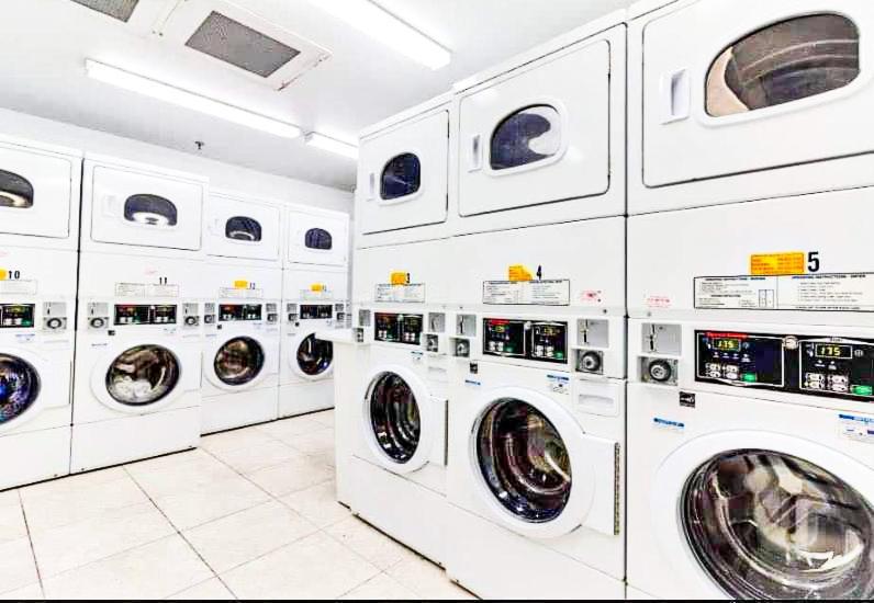 Castle 1120 Bayview Studio, Access, Pool, Tennis, Free Parking * Miami Beach
