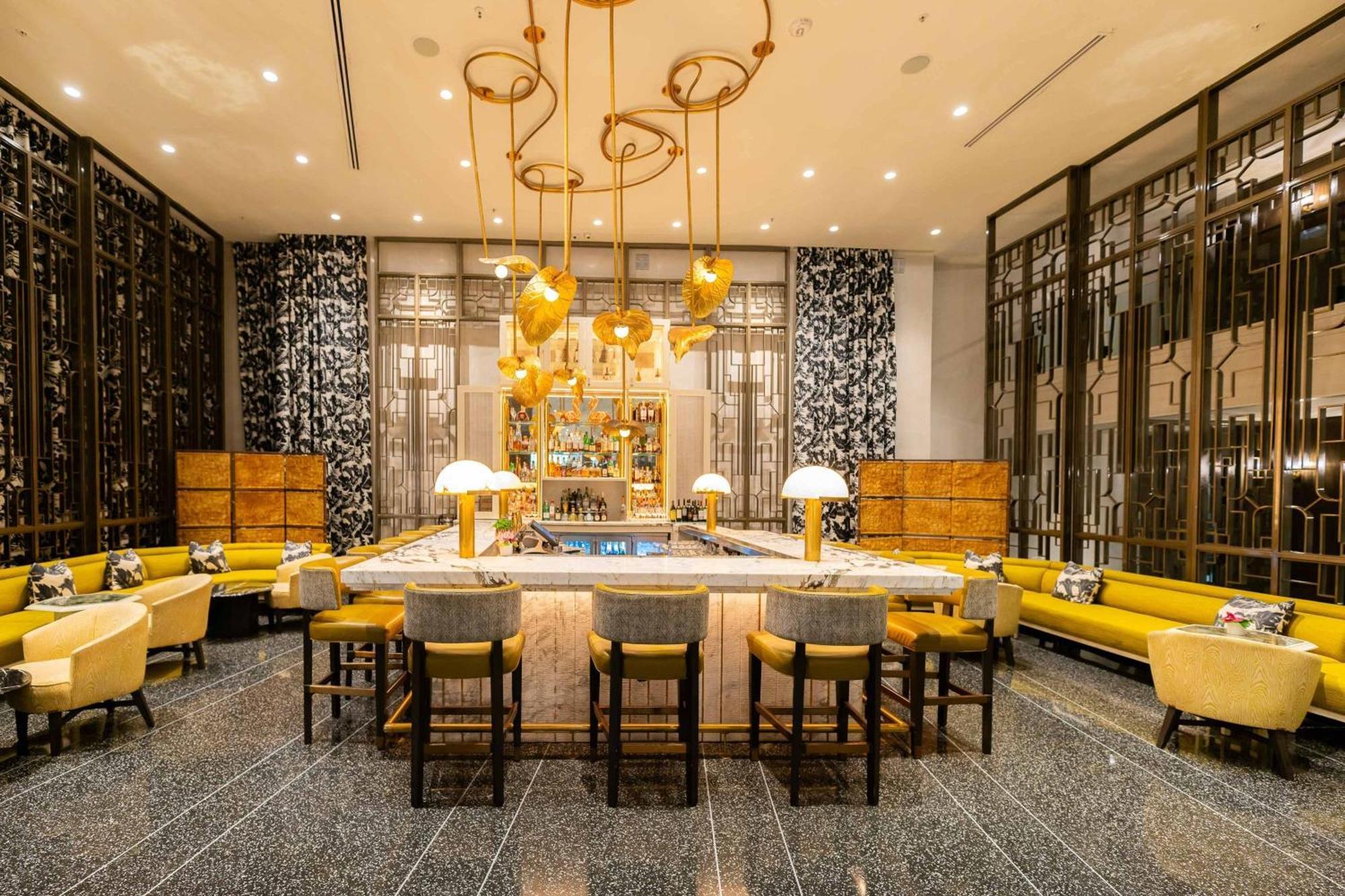 The Ritz-carlton, South
