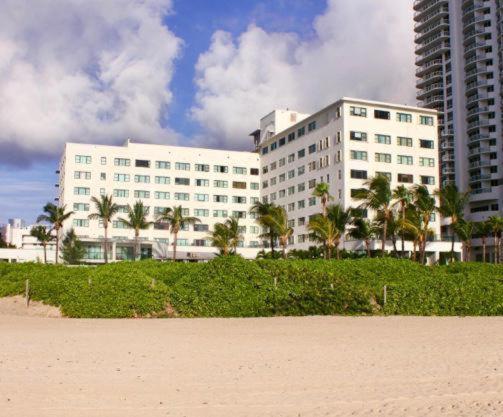 Aparthotel By The Sea