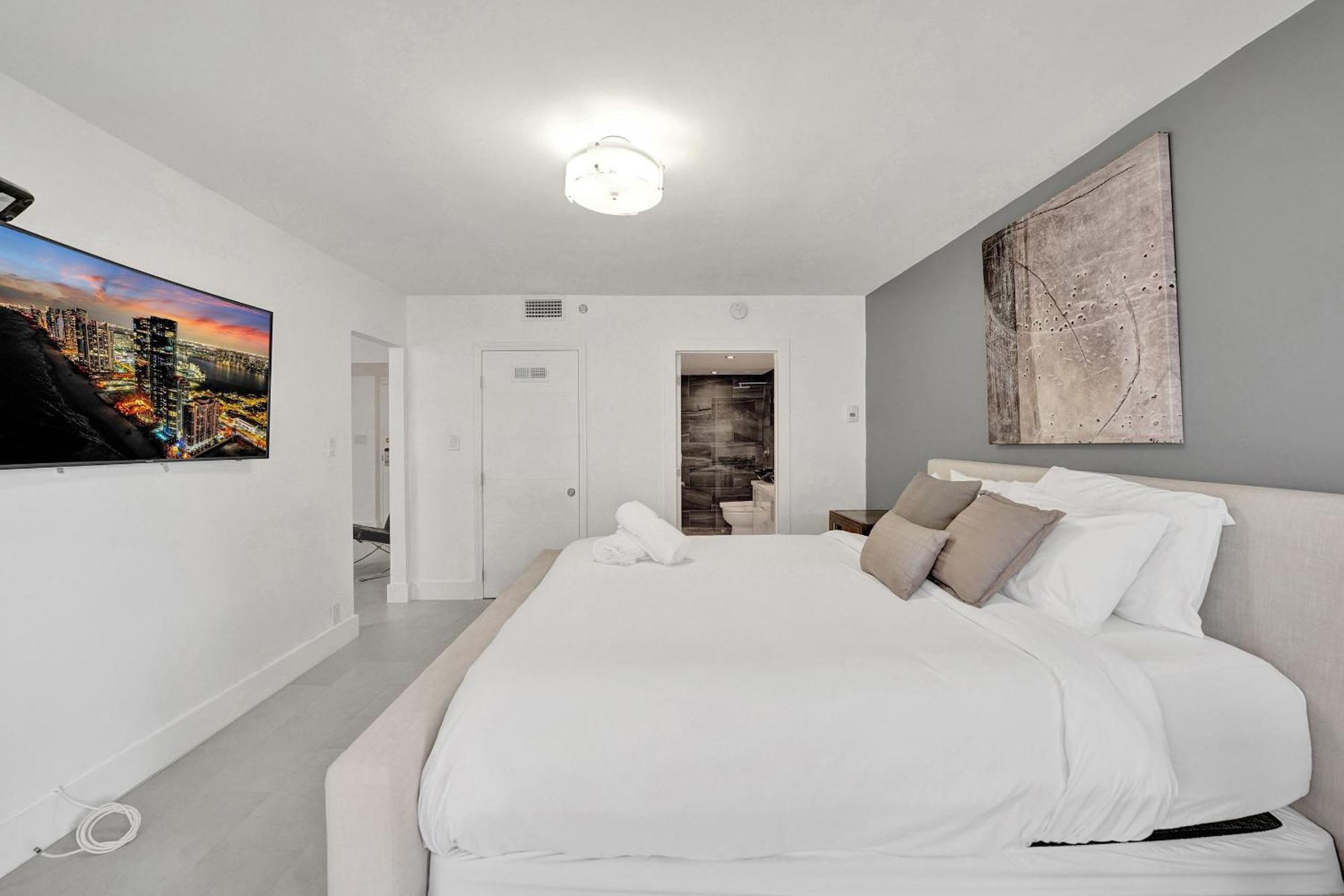 Apartment Ocean View Elegant 2bdr 2ba Access 714 Miami Beach