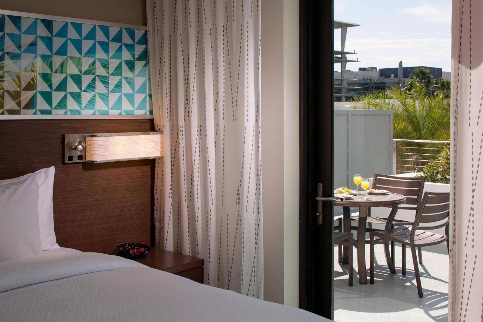 By Marriott Miami South Hotel