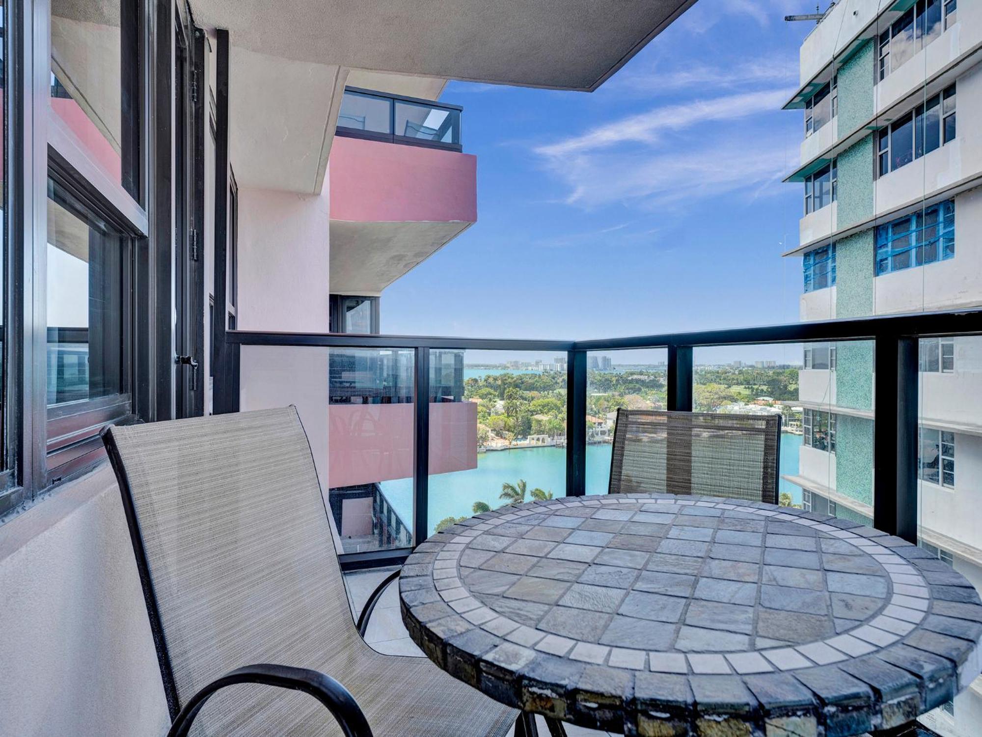 Apartment Cozy Beachfront 2 Bdr Miami 1516 *