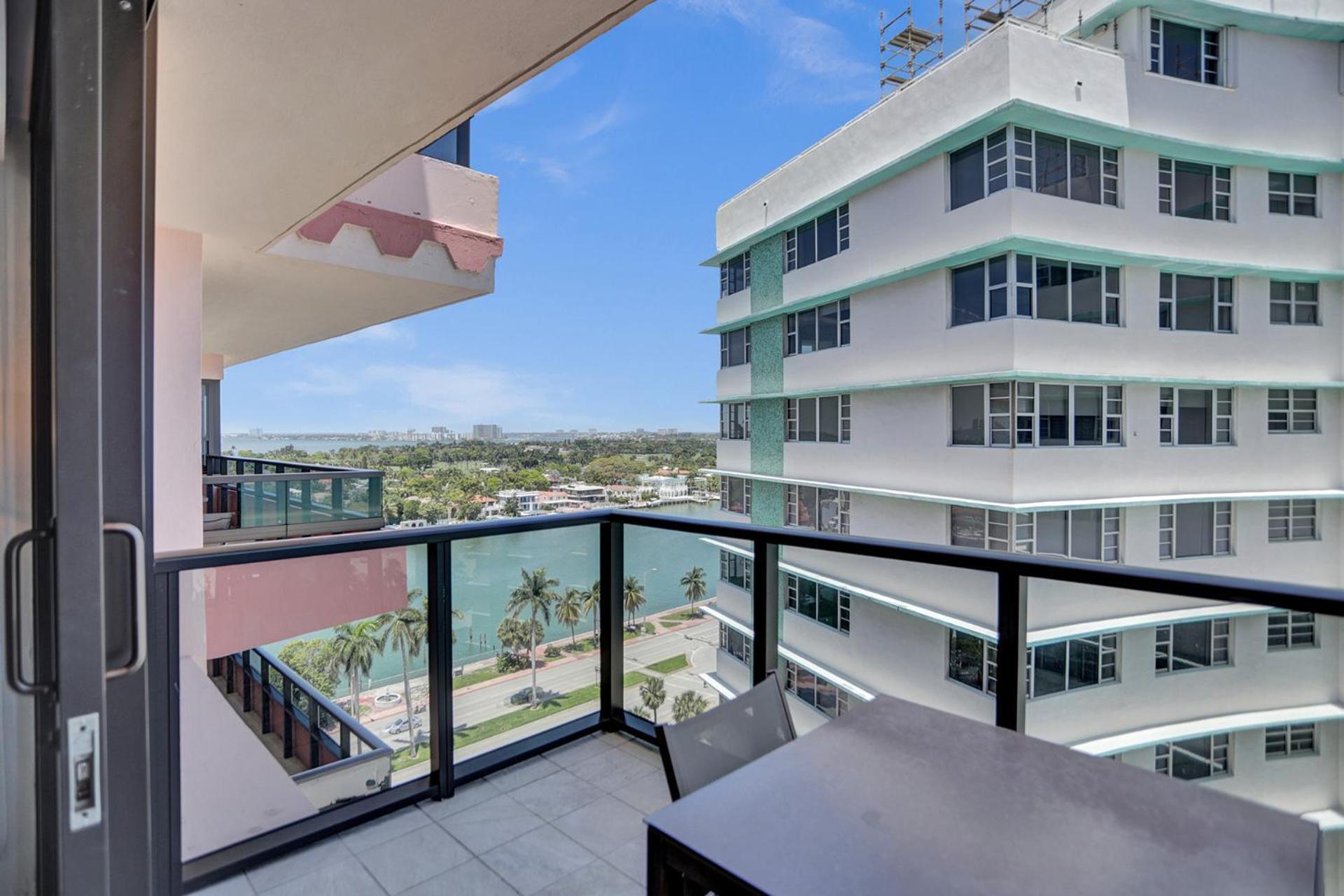 Apartment 2br 2ba With Service 1616 Miami Beach