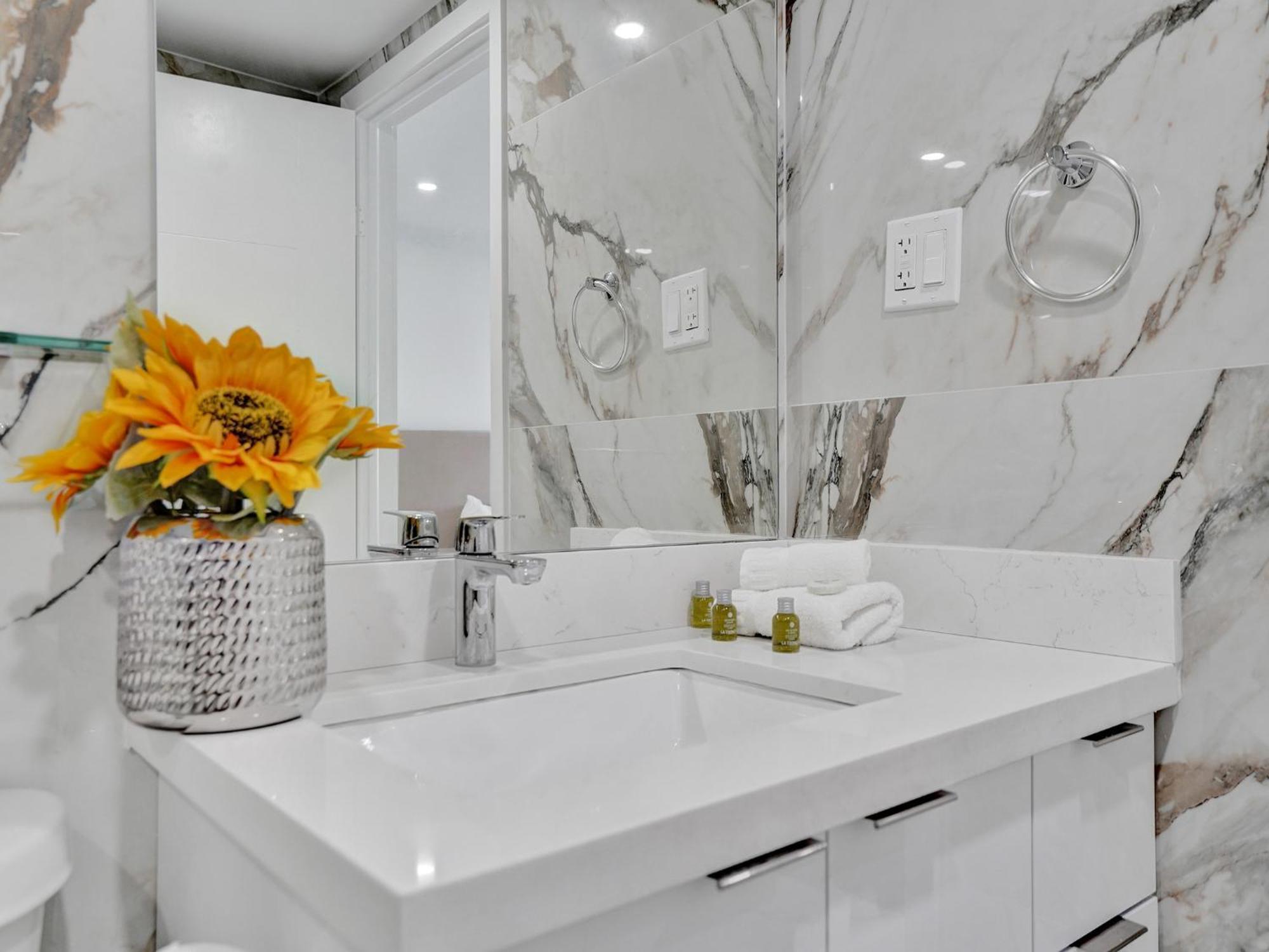 Ocean View Beachside Bliss Service 1218