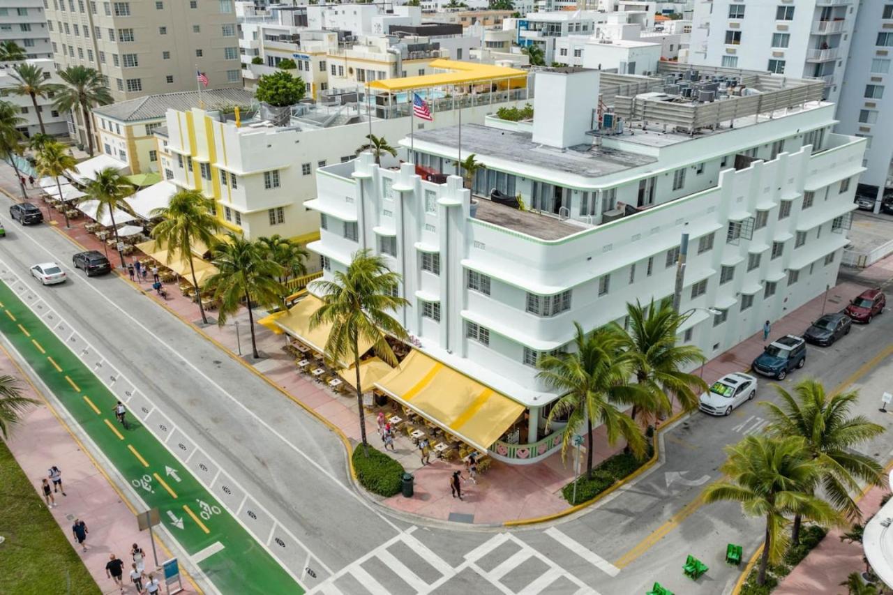 Holiday home Luxury Large 1br At The Carlyle Sobe Sleeps 4