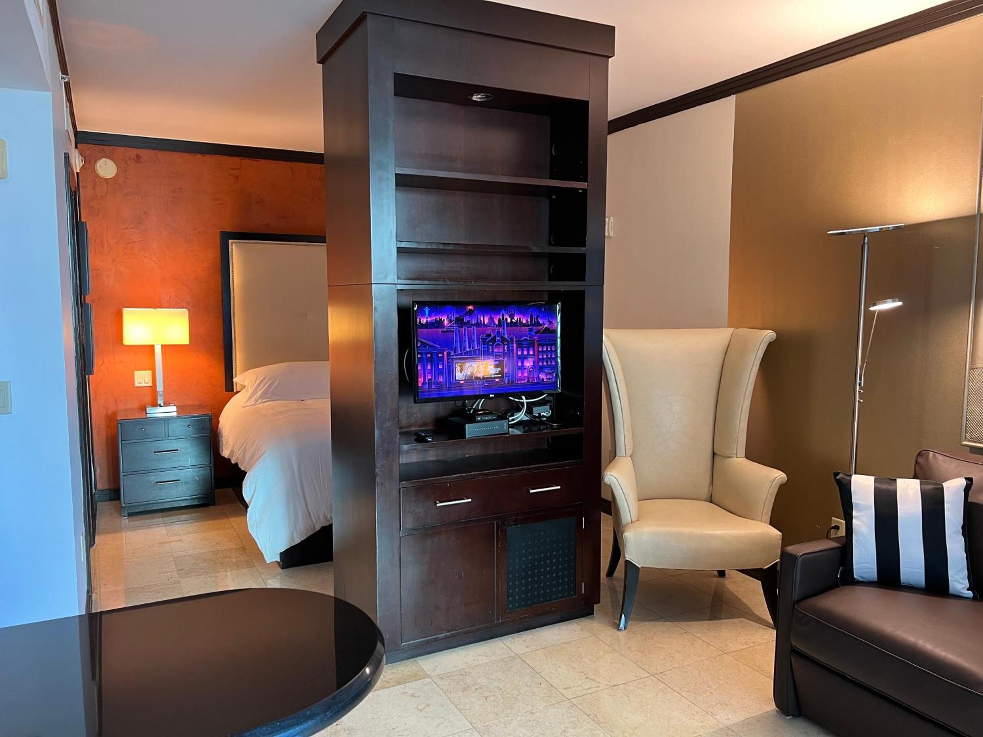 Aparthotel Boutique 3 Min Walk To