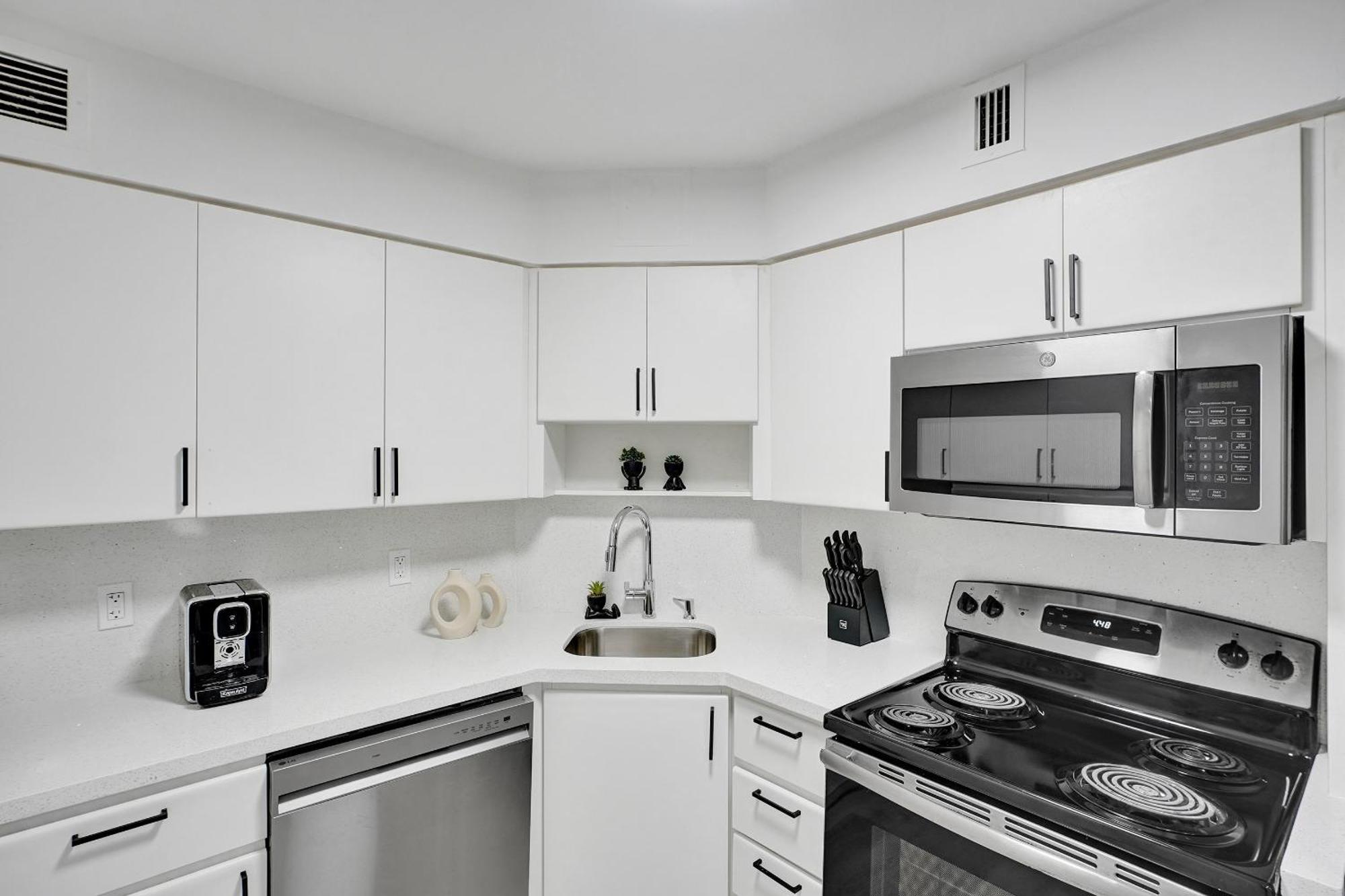 Apartment Ocean View Serenity Service 915 *