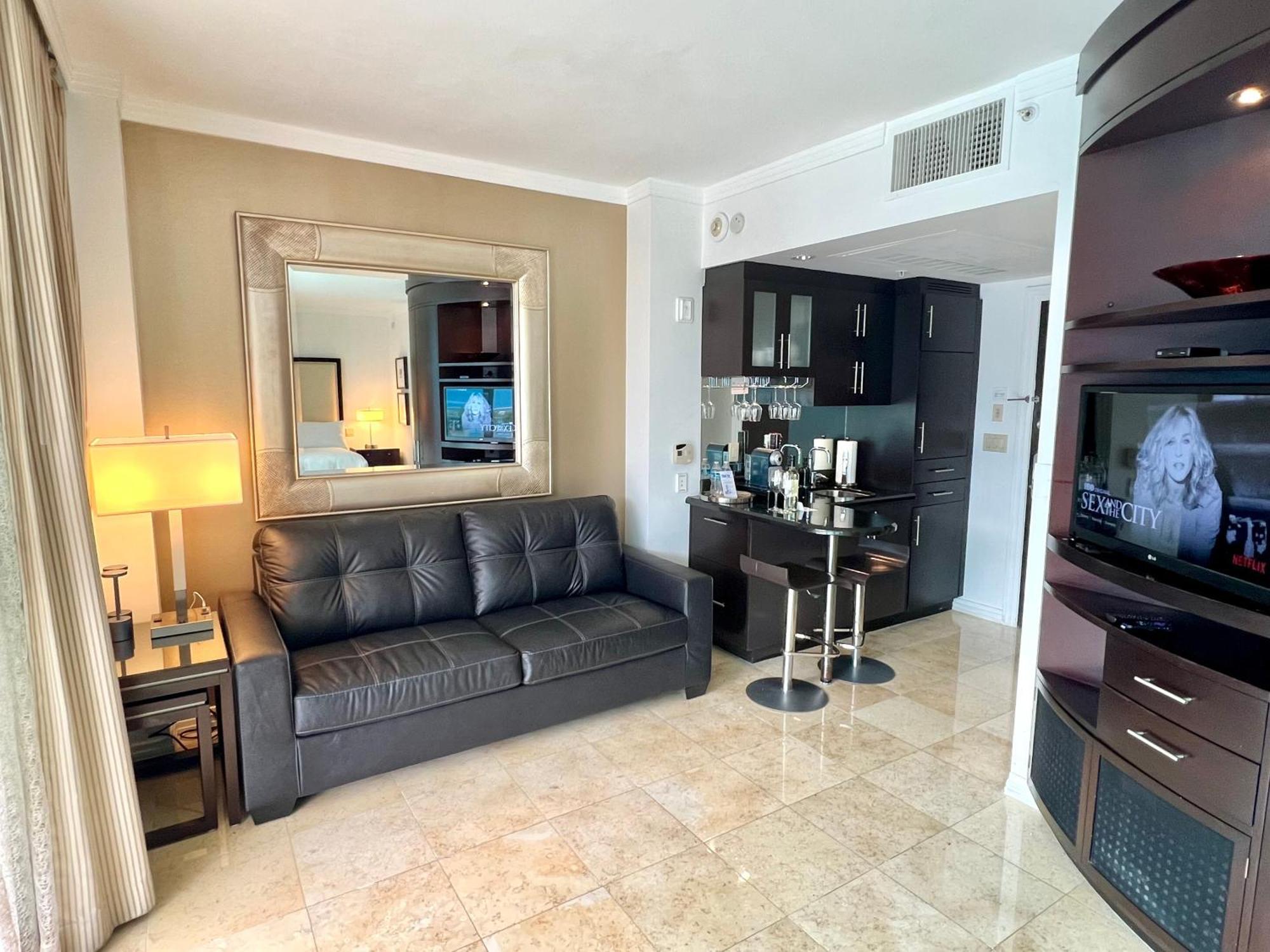 Boutique 3 Min Walk To Aparthotel Miami Beach