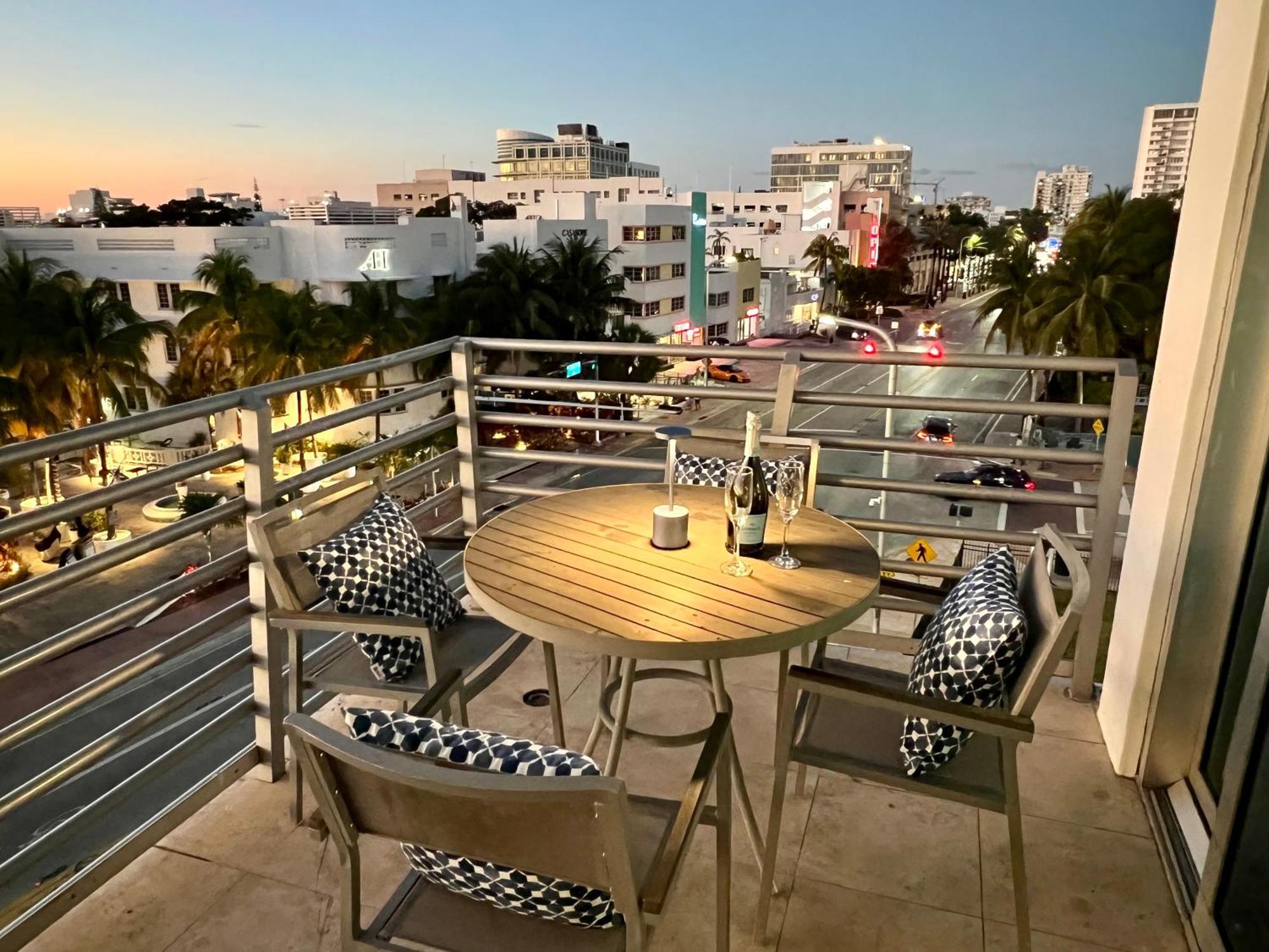 Boutique 3 Min Walk To Aparthotel Miami Beach