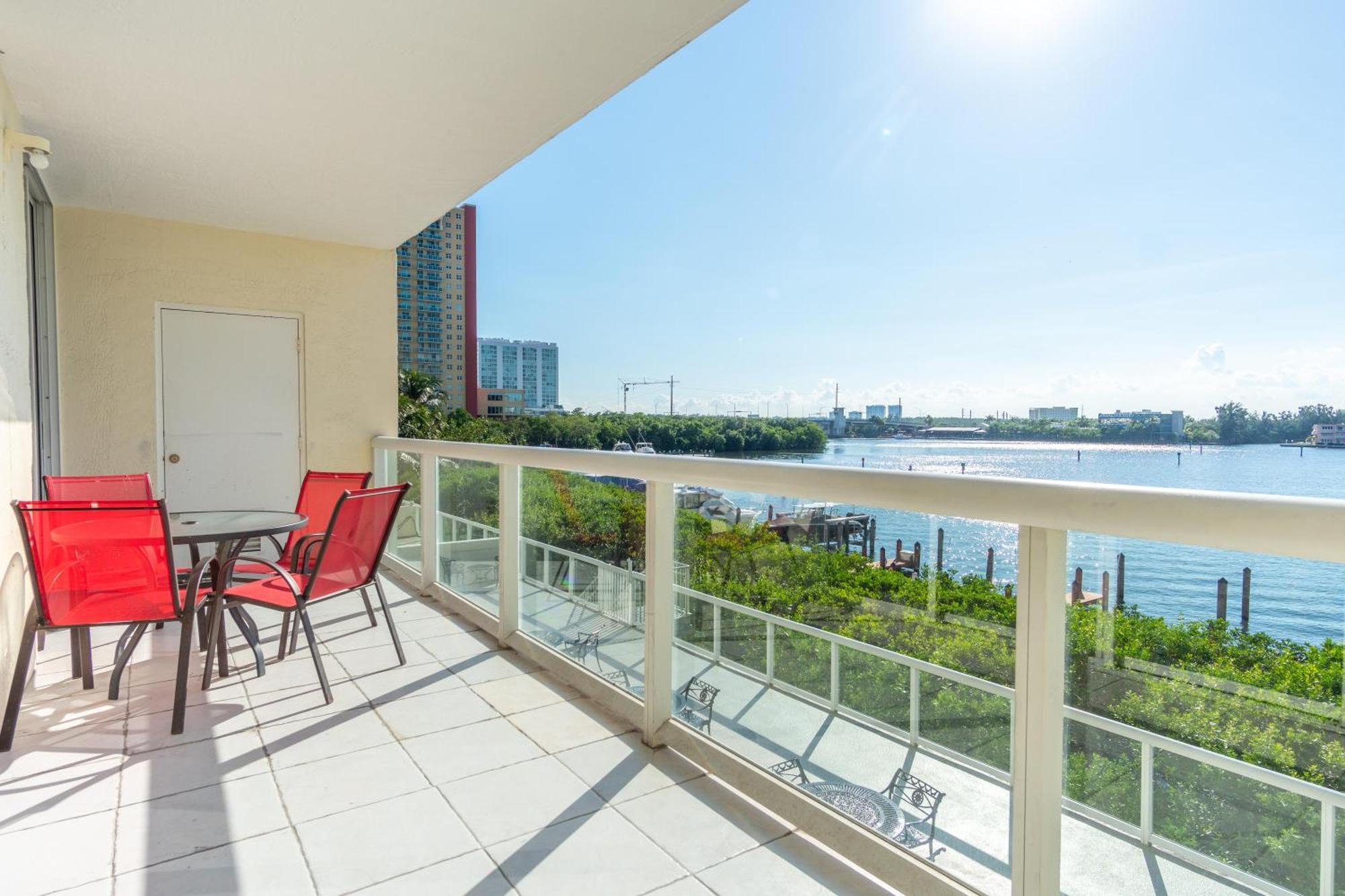 Apartment Golden Bay 46
