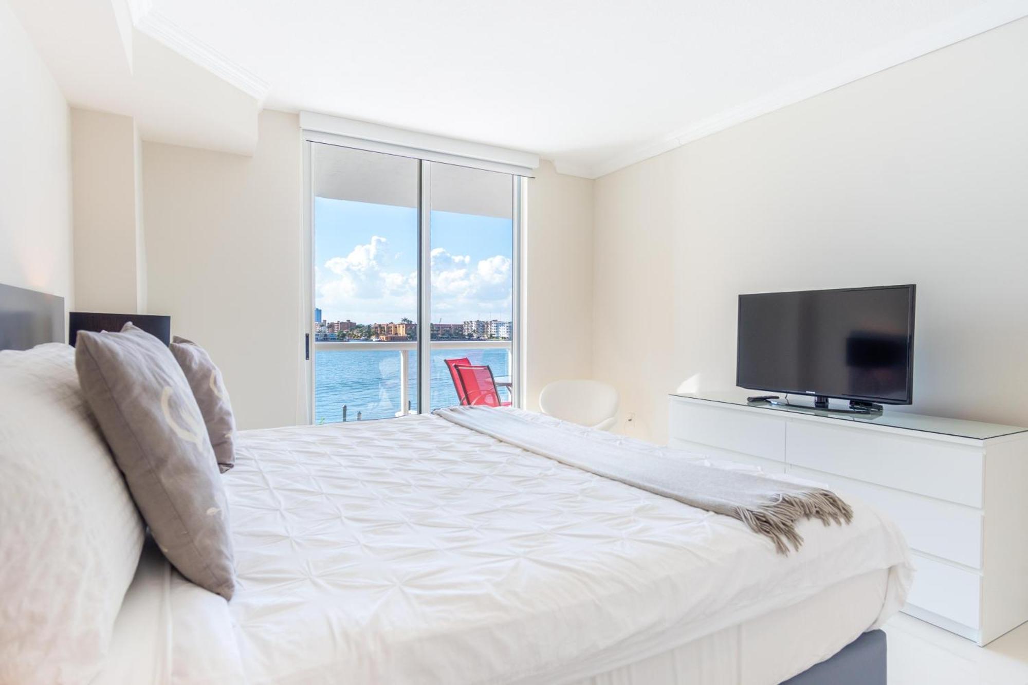 Apartment Golden Bay 46 *