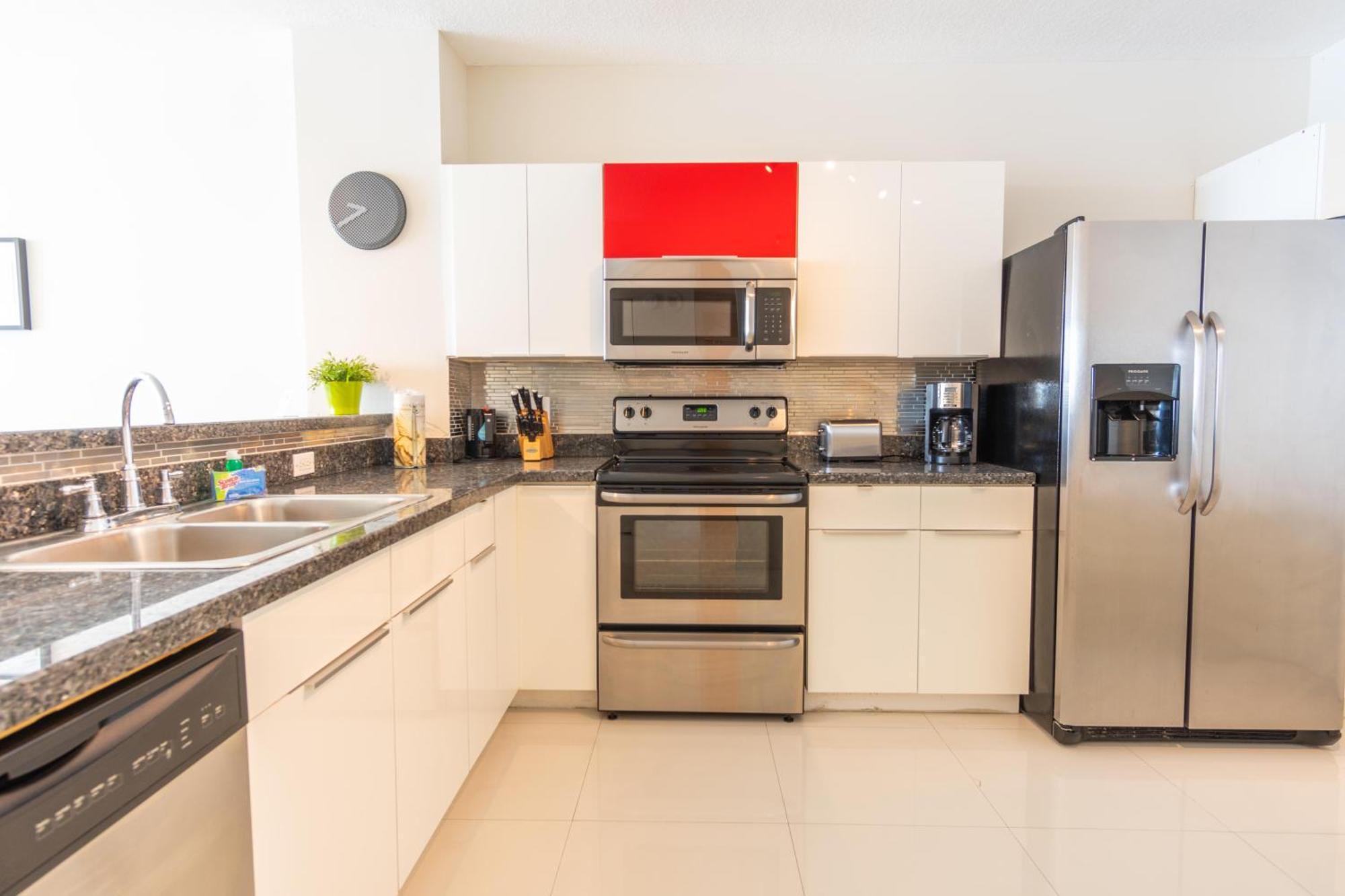 Golden Bay 46 Apartment *