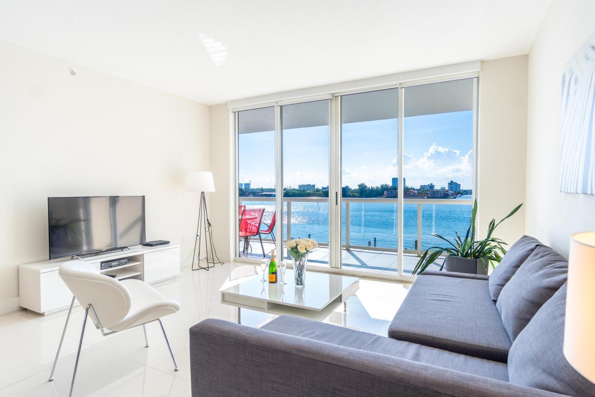 Apartment Golden Bay 46 *
