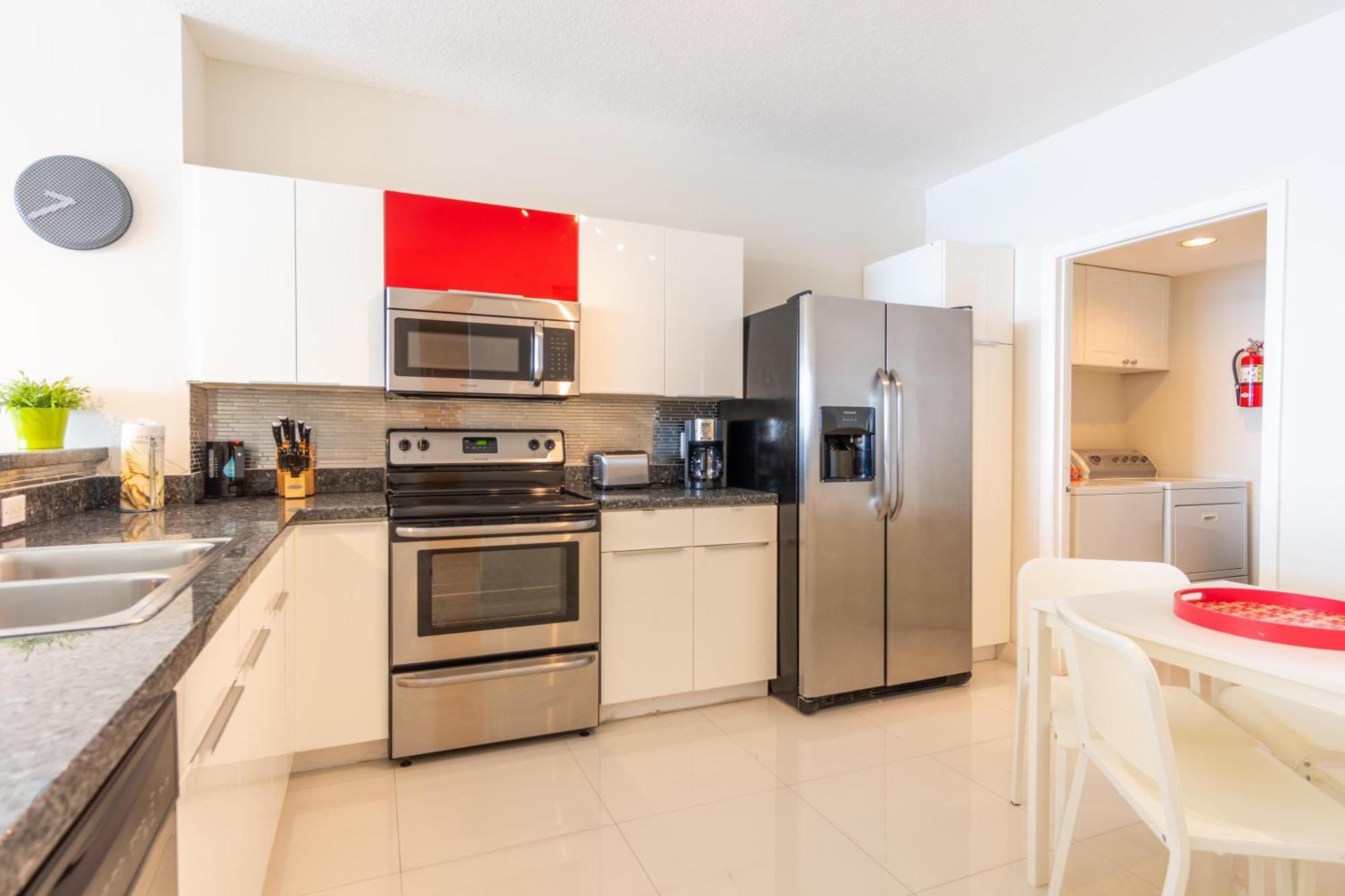 Golden Bay 46 Apartment Miami Beach