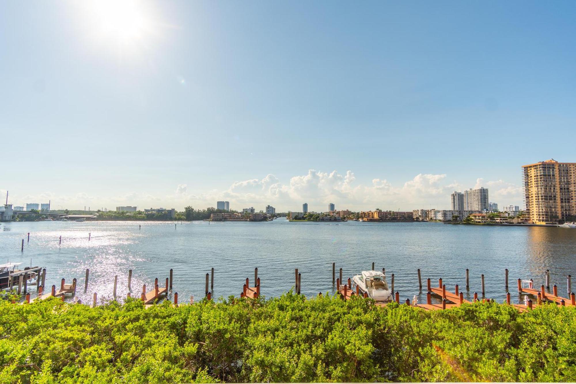 Apartment Golden Bay 46 Miami Beach