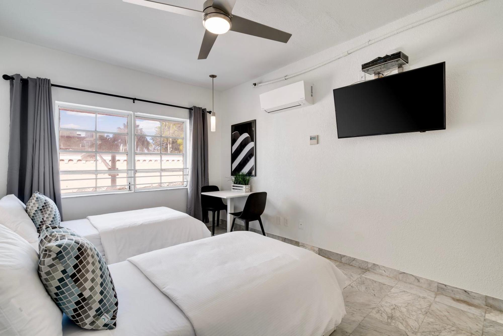 Location By The ! Free Wifi - Tv - Amenities Apartment *