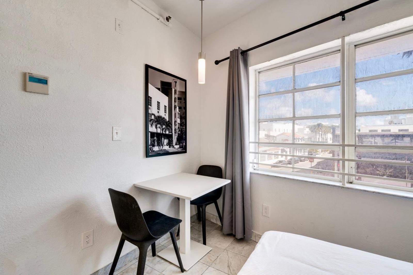 Location By The ! Free Wifi - Tv - Amenities Apartment Miami Beach