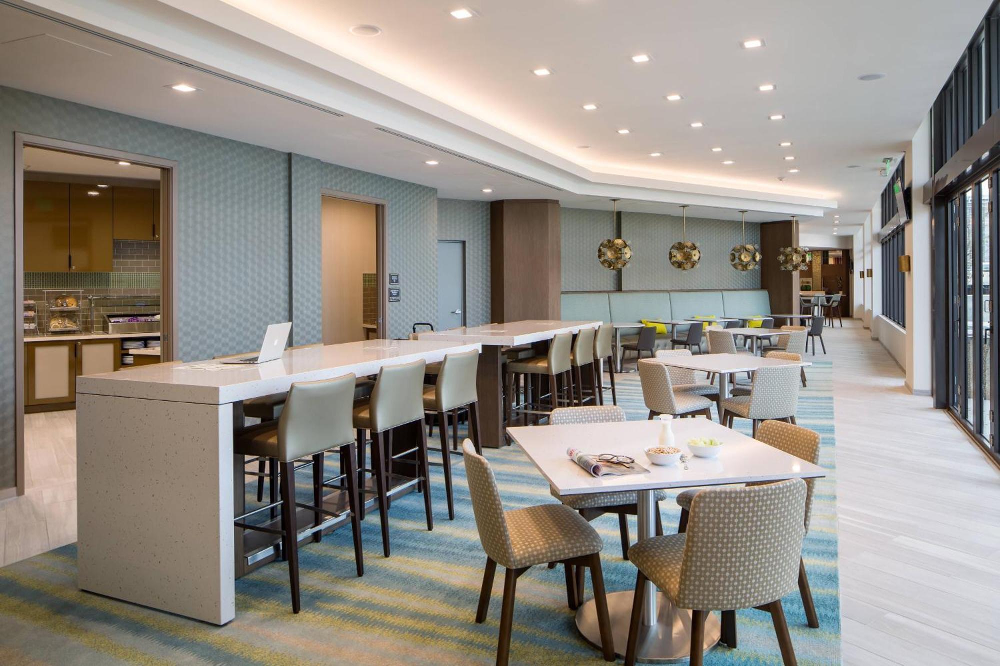 Hotel By Marriott Miami South Miami Beach