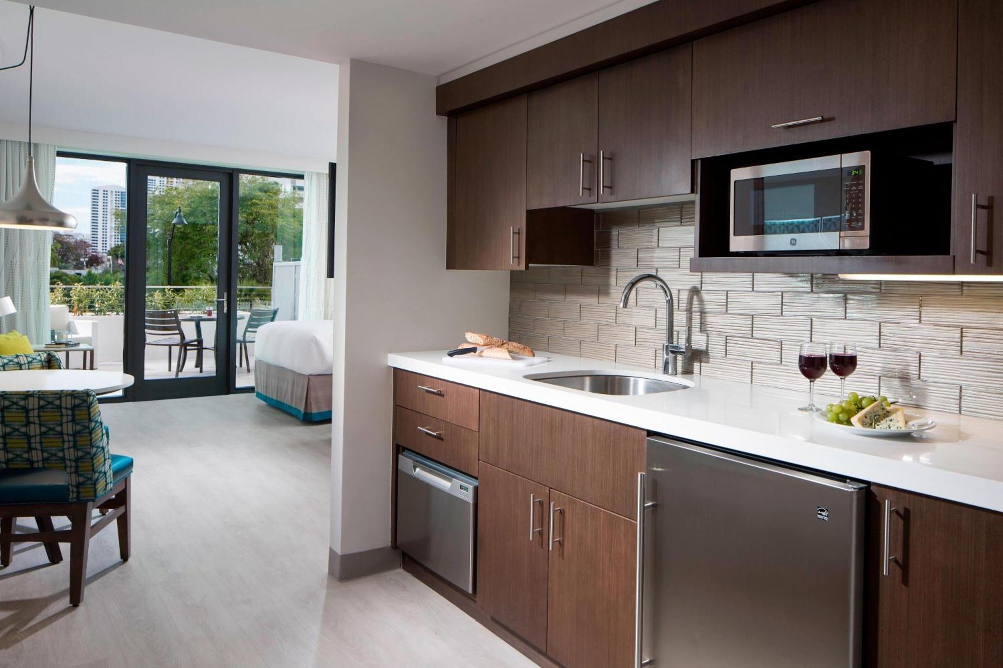 By Marriott Miami South 3*
