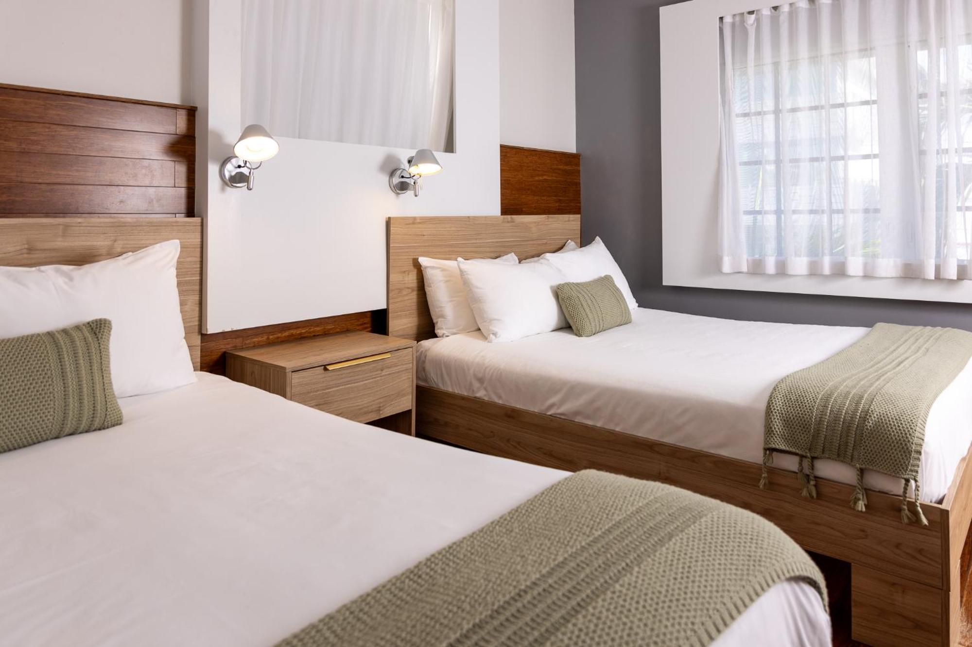 Hotel Riviere South 3*