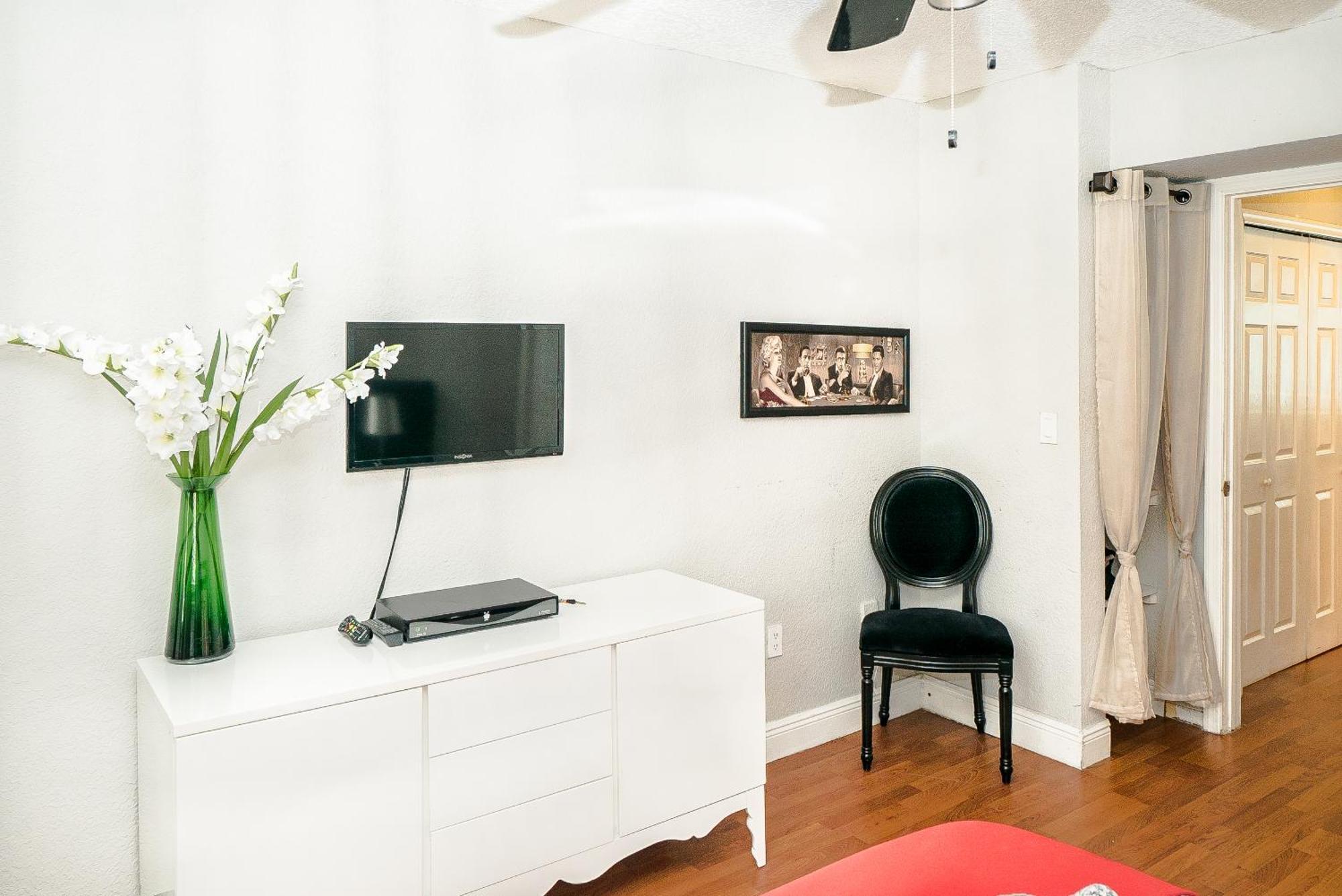 713 Miami Apartment Miami Beach