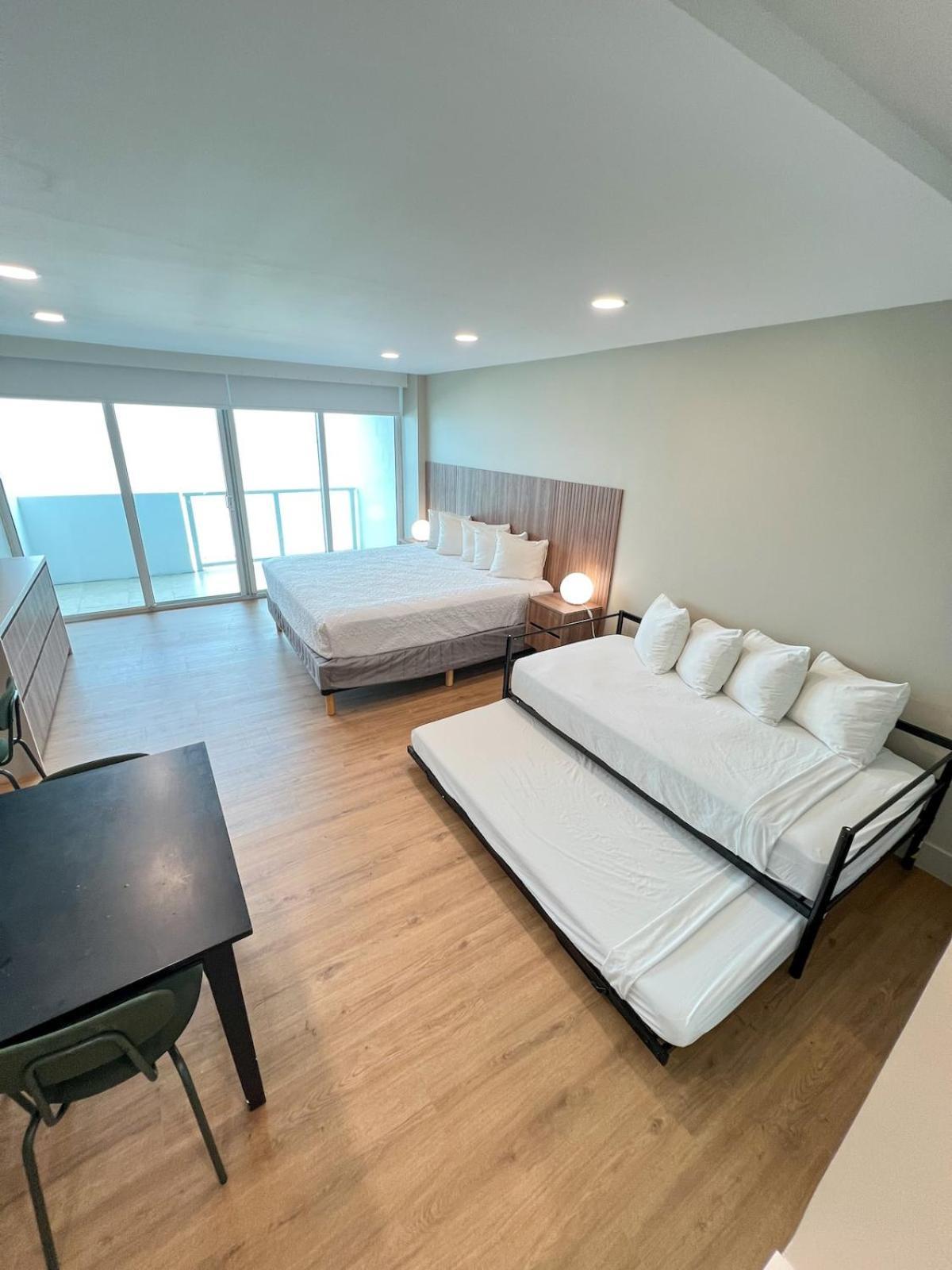 Apartment Shine Balcony 6 Miami Beach