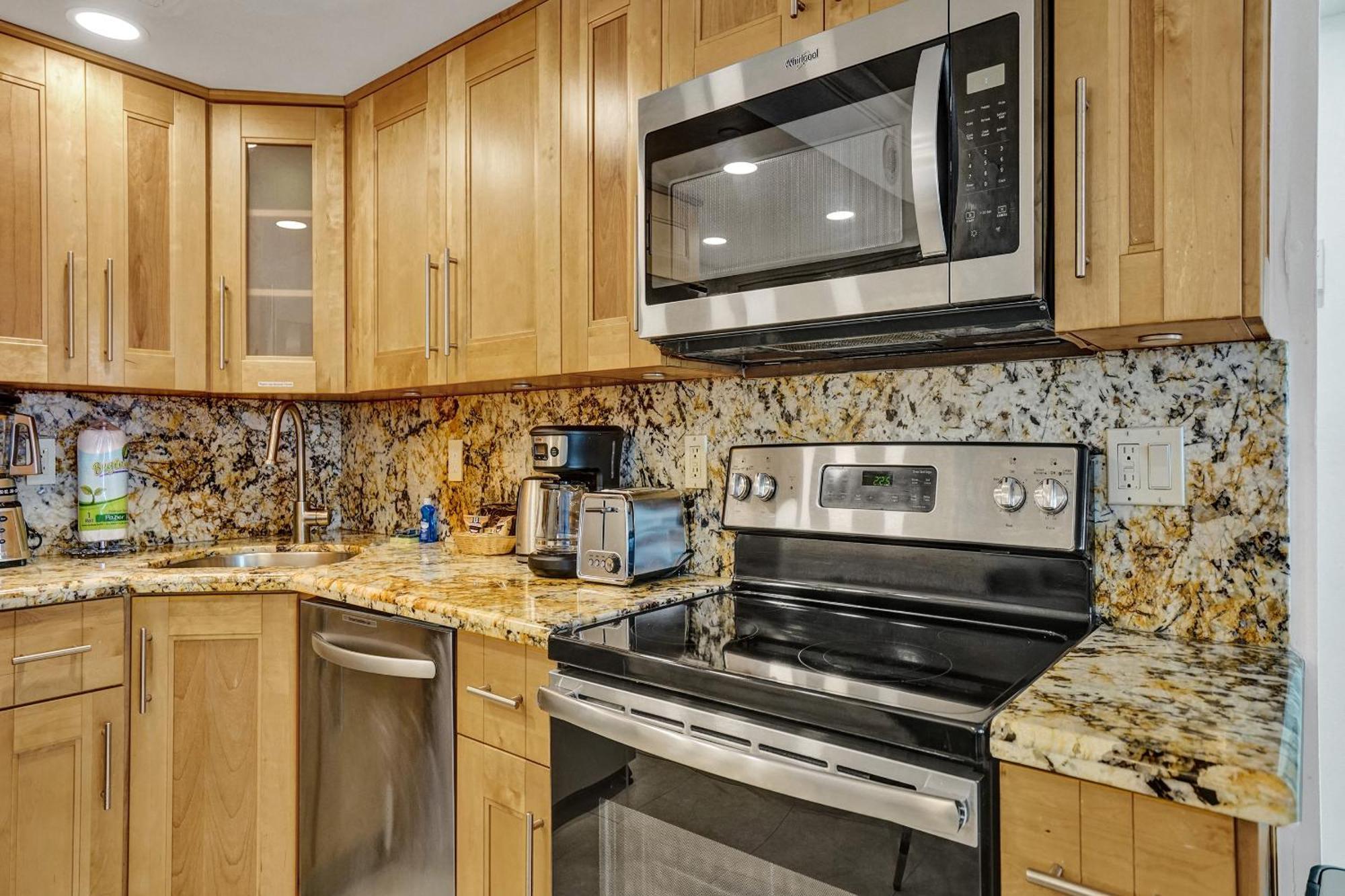 With Perks, Pools, Fitness Center, And A Relaxing Bathtub 916