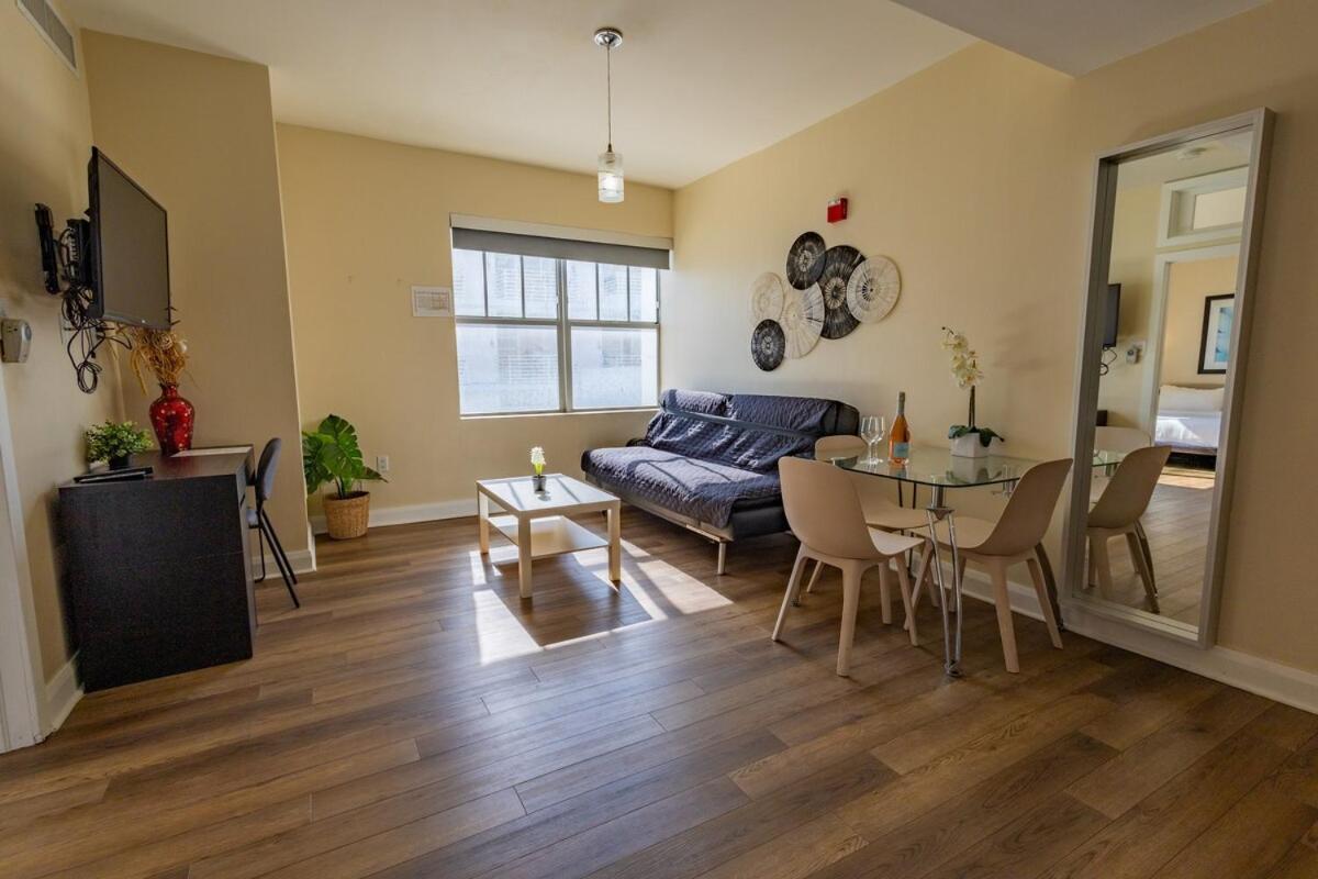 Amazing 1 Bedroom With Rooftop Pool D304 Miami Beach