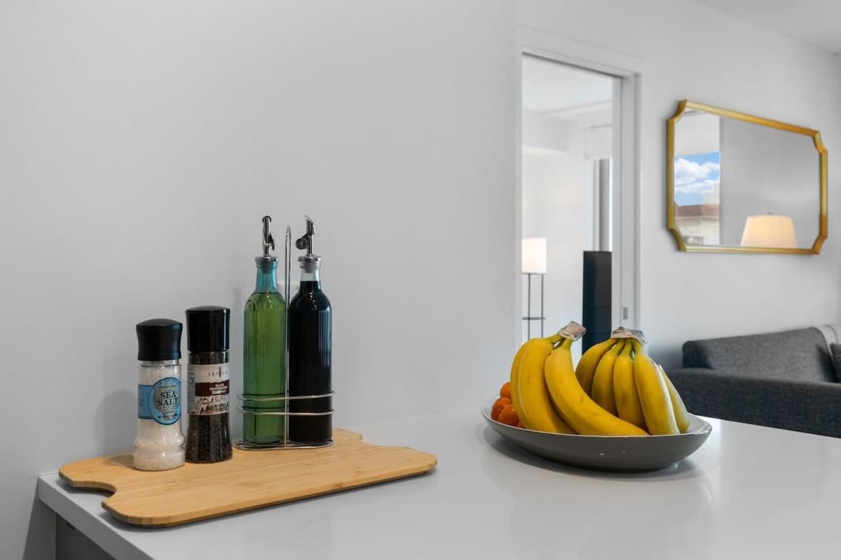 Luxury With Rooftop Pool - 5-min To Holiday home *