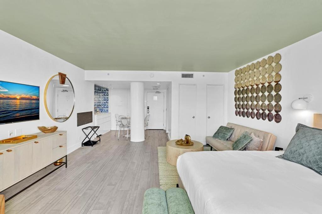 Brand New Mondrian - Miami Waterfront