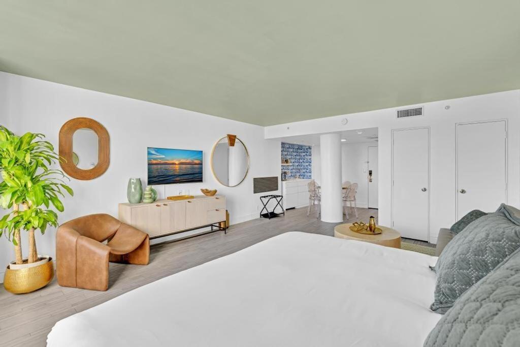 Brand New Mondrian - Miami Waterfront *