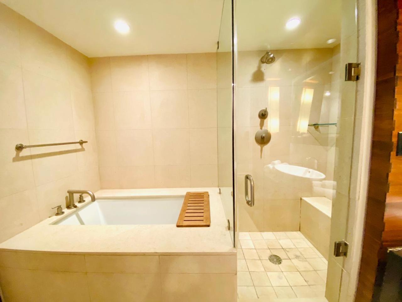 Carillon Miami Private Luxury Miami Beach